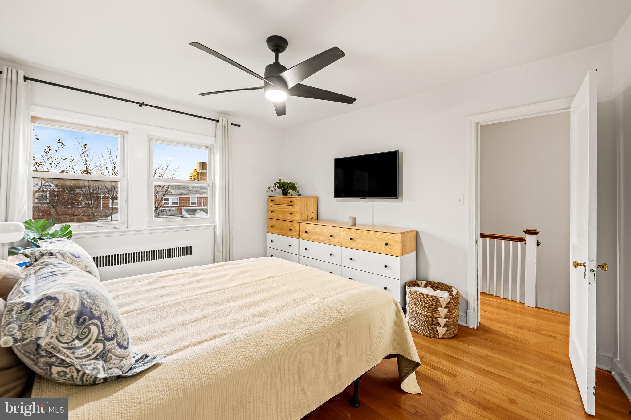 BURKLEIGH SQUARE - Residential