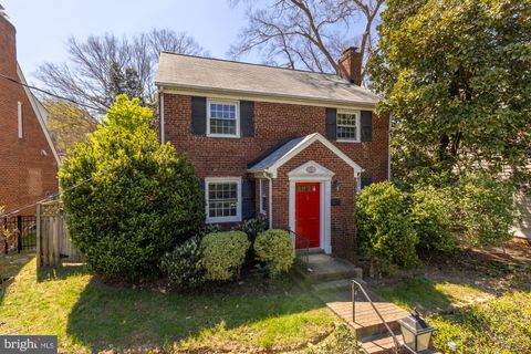 2404 KING STREET ALEXANDRIA VA 22301