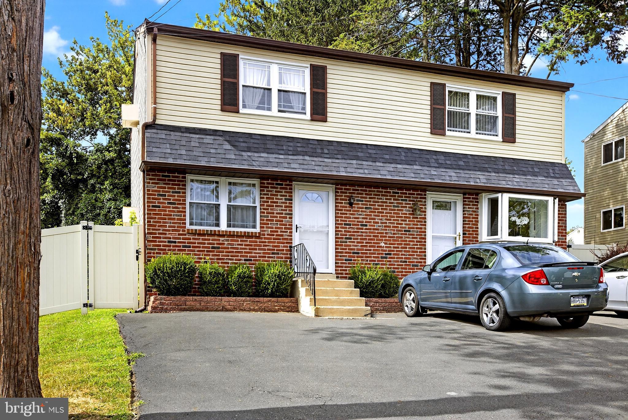 454 AVENUE A 1/2 A