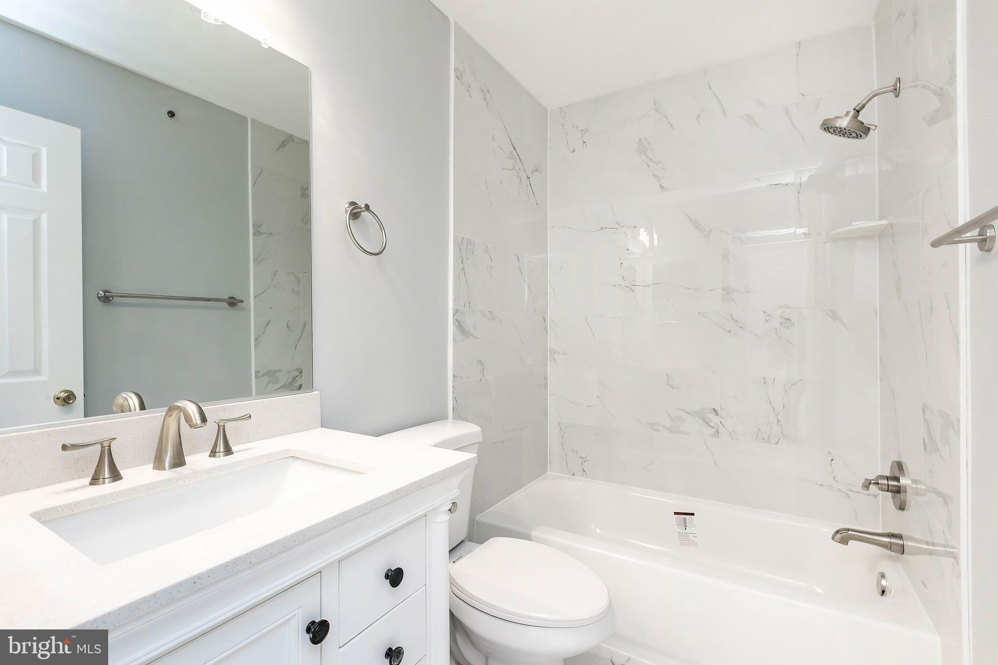 FLOWER HILL - Residential