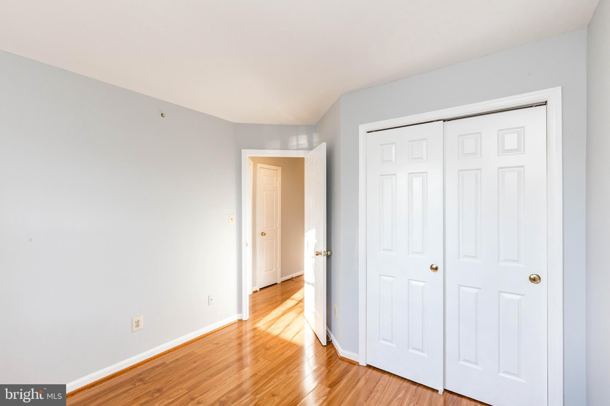 FLOWER HILL - Residential