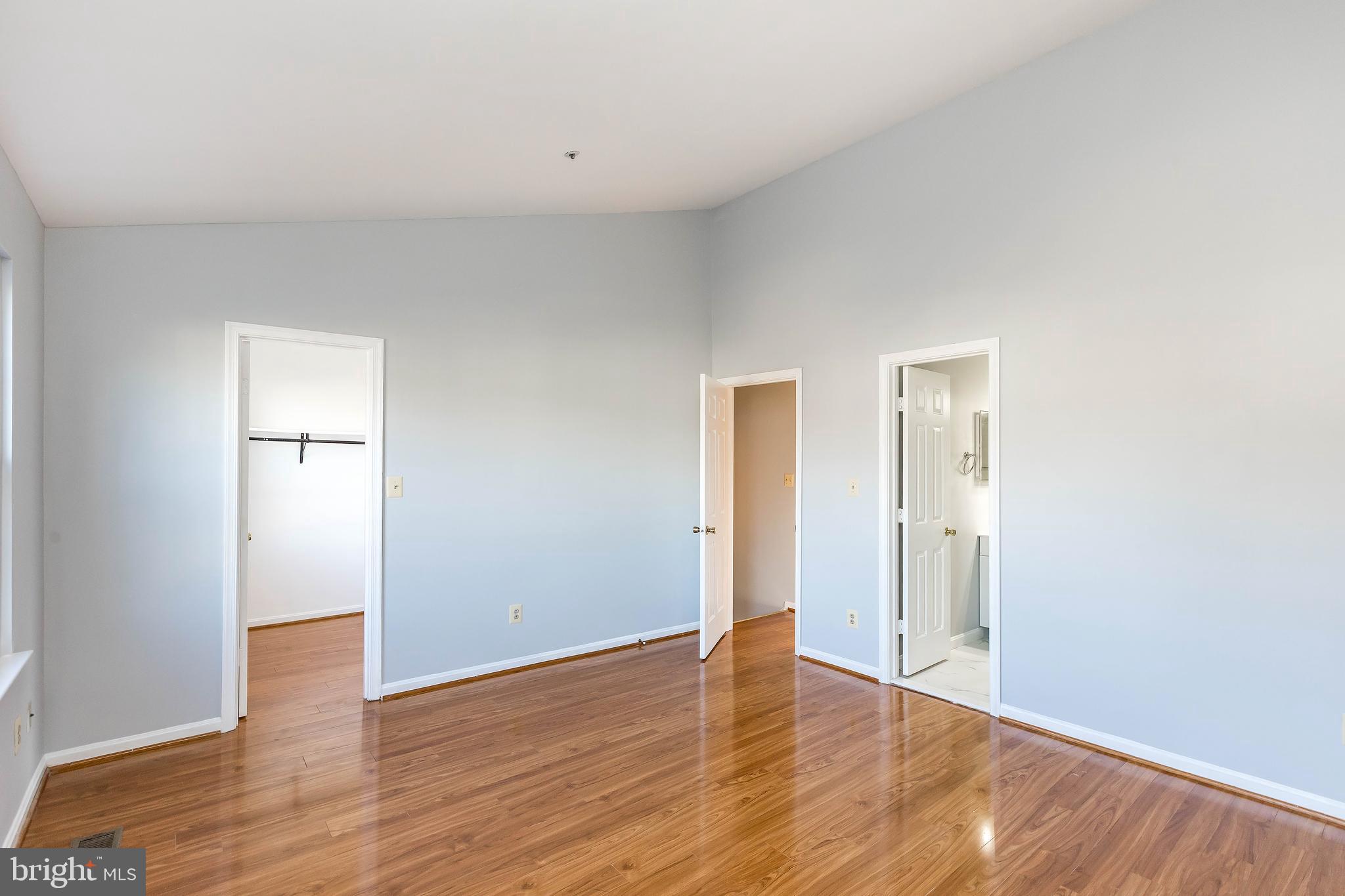 FLOWER HILL - Residential