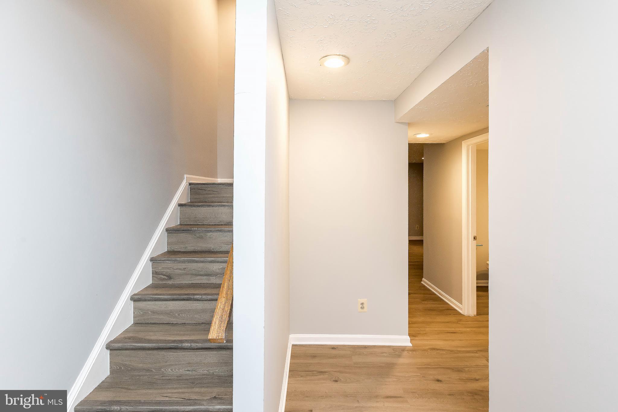 FLOWER HILL - Residential