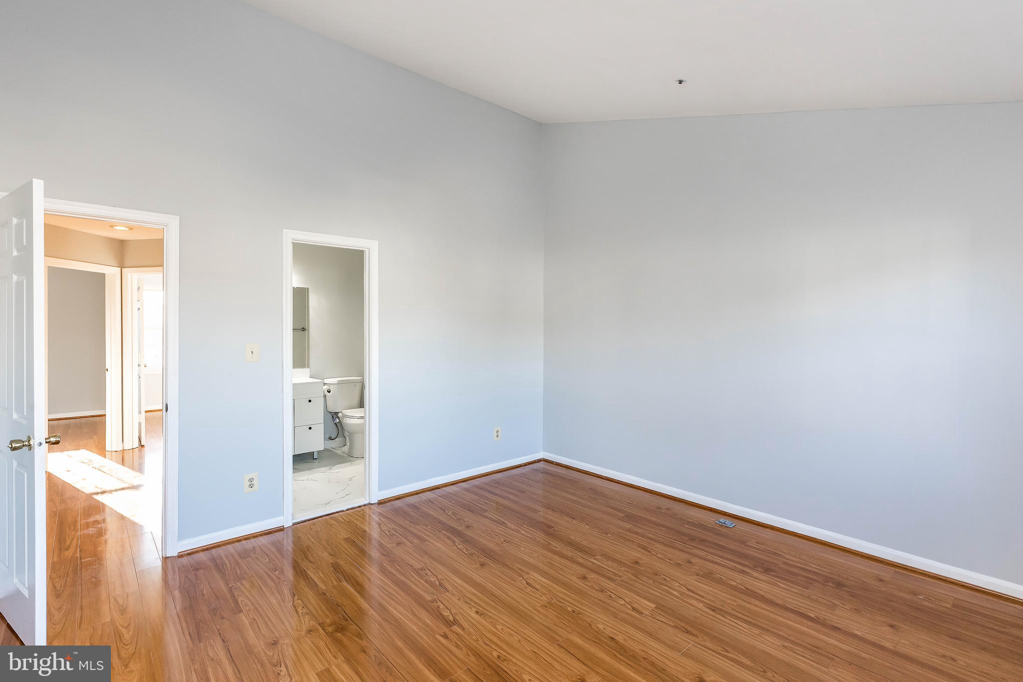 FLOWER HILL - Residential