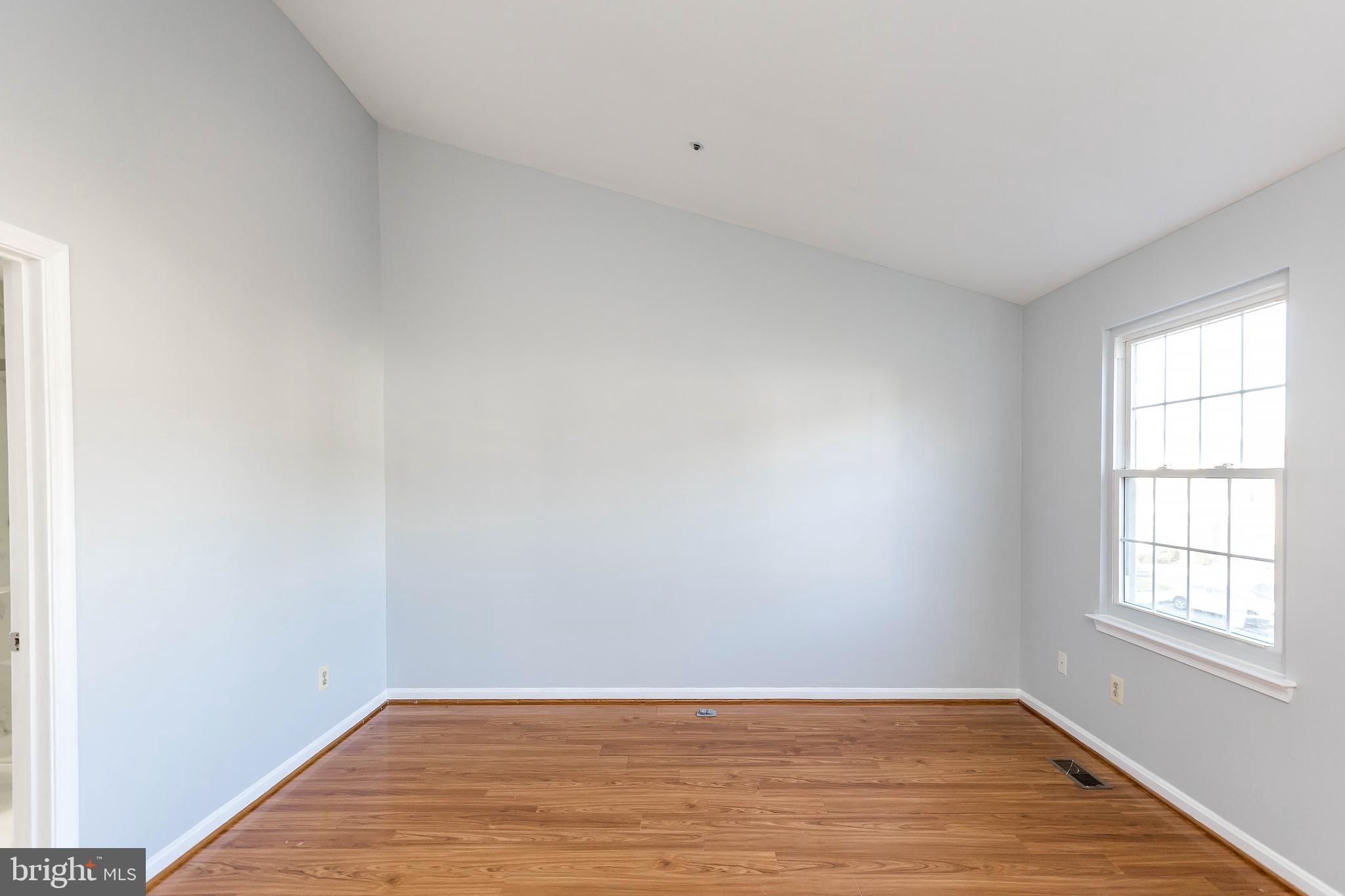 FLOWER HILL - Residential