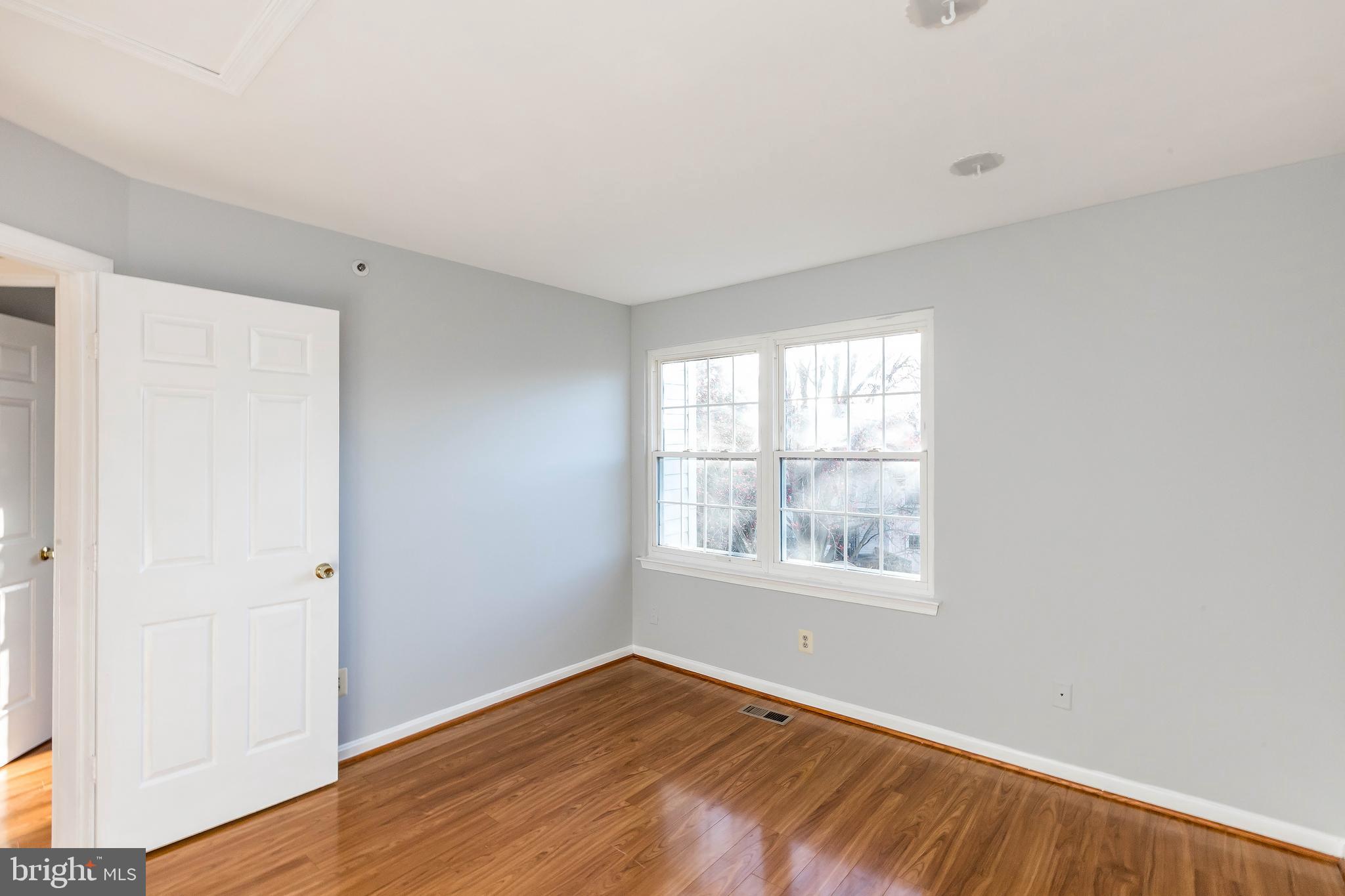 FLOWER HILL - Residential