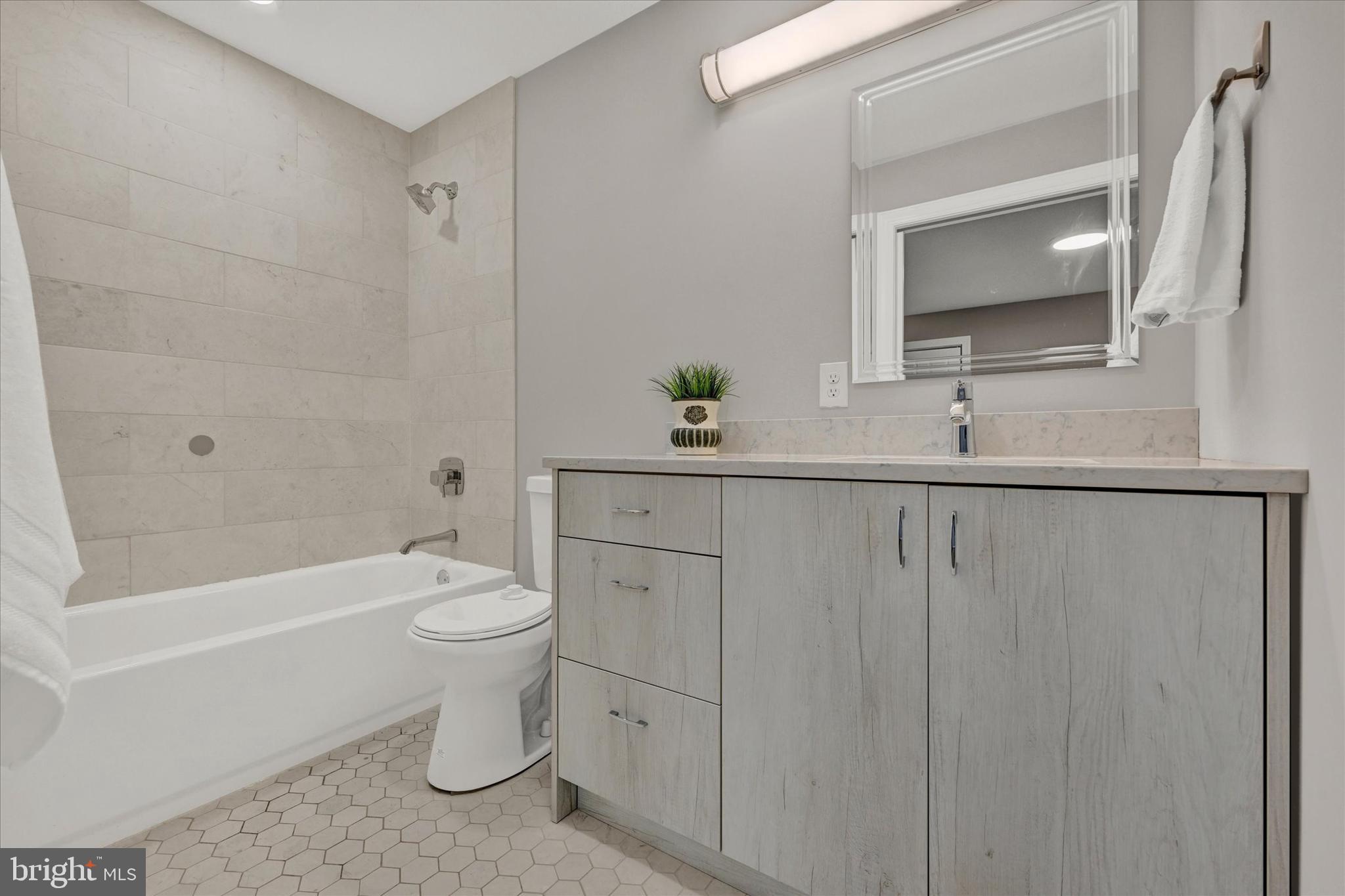 HAMPTON - Residential