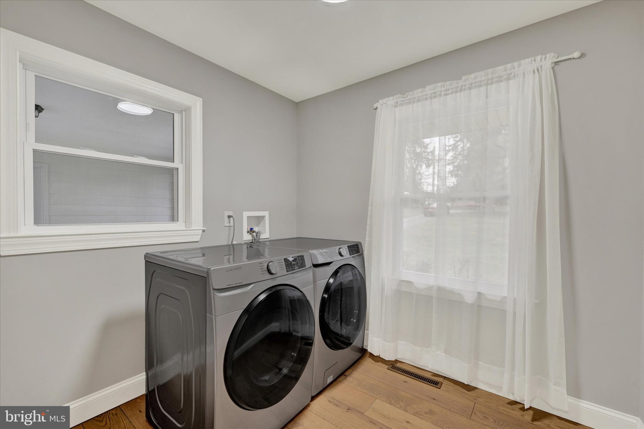 HAMPTON - Residential