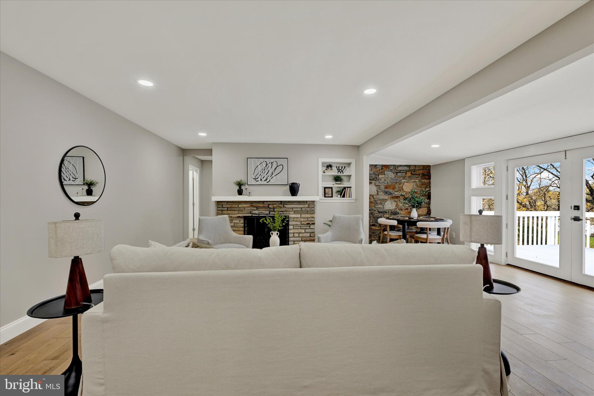 HAMPTON - Residential