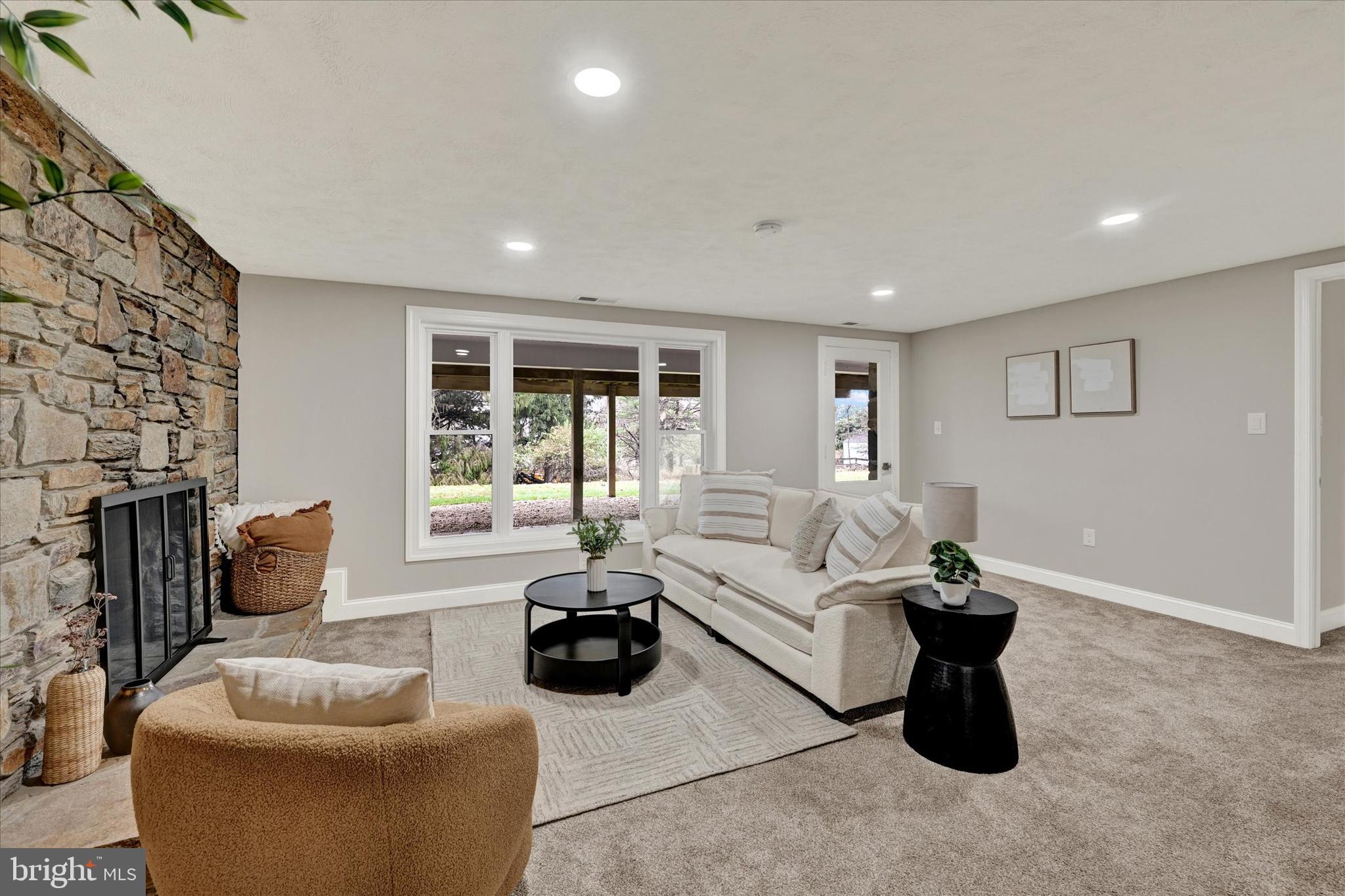 HAMPTON - Residential