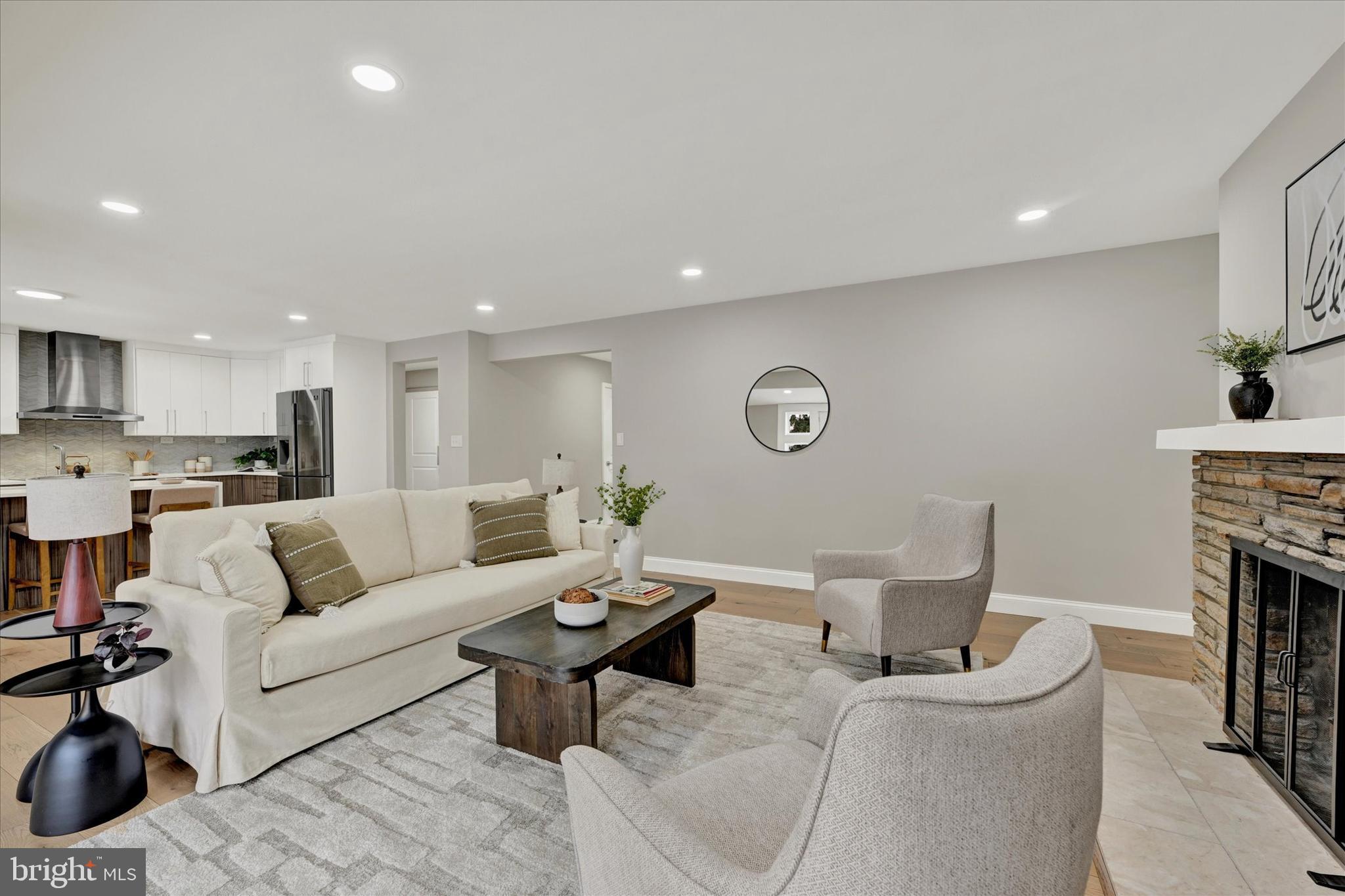 HAMPTON - Residential