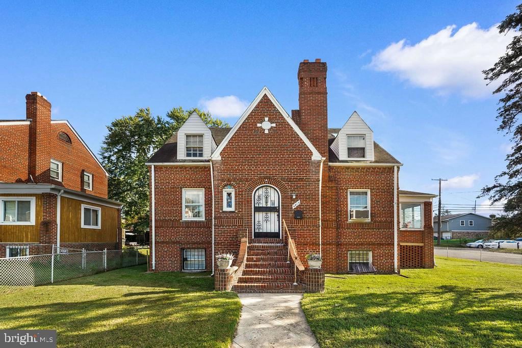 CROSIER GARDENS - Residential