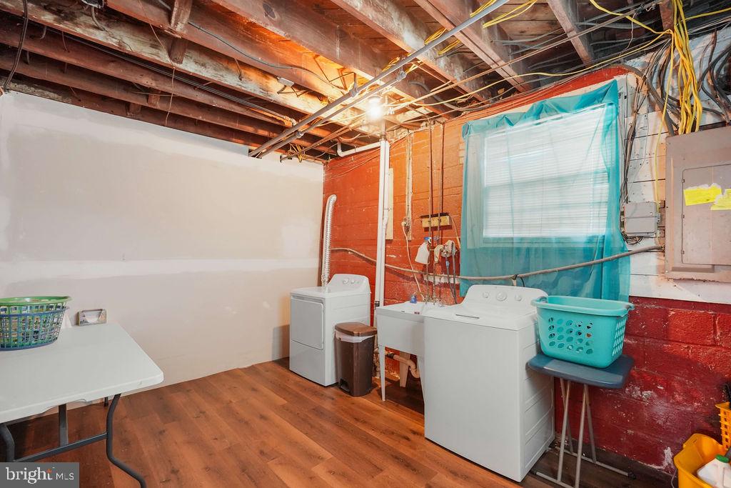 CROSIER GARDENS - Residential