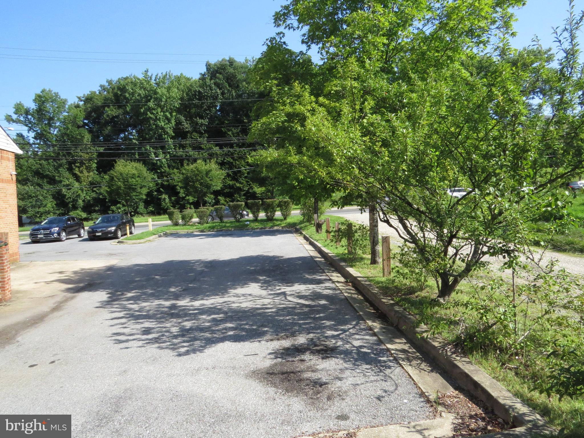 CAPITOL HEIGHTS - Commercial Sale