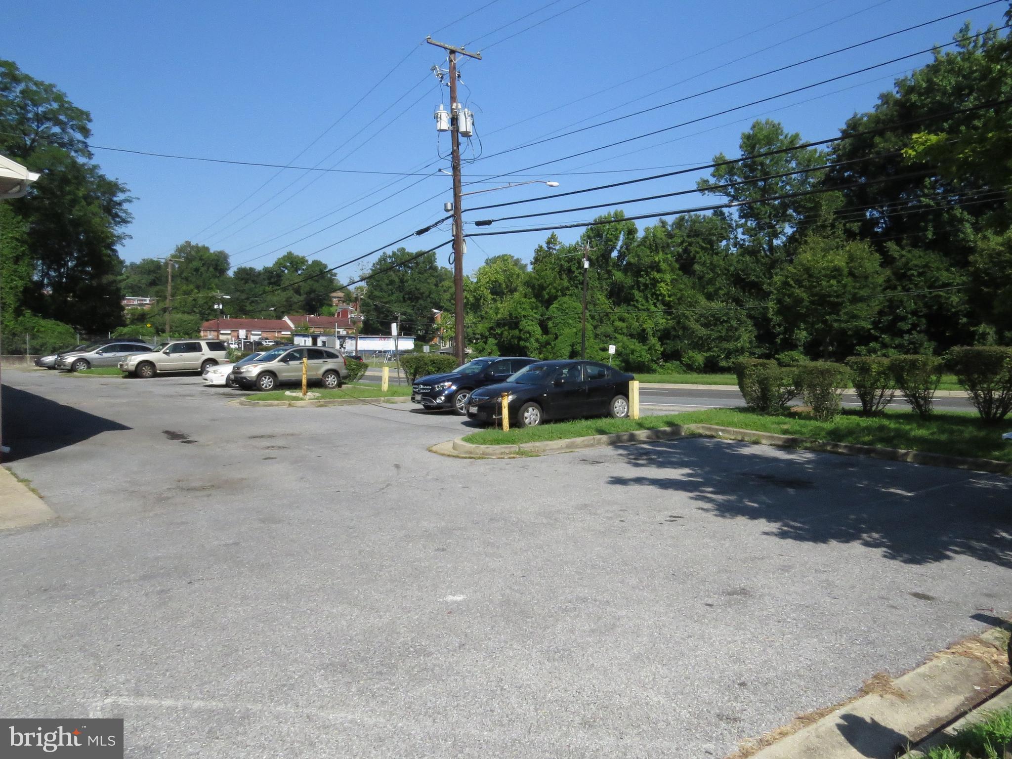 CAPITOL HEIGHTS - Commercial Sale