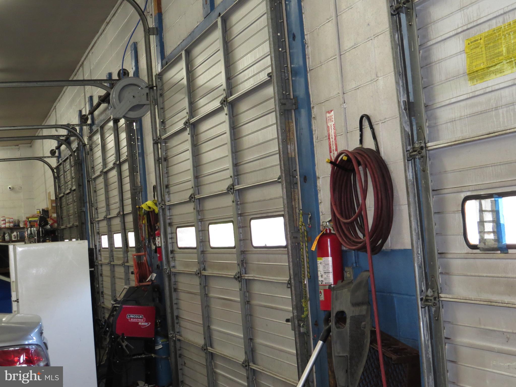 CAPITOL HEIGHTS - Commercial Sale