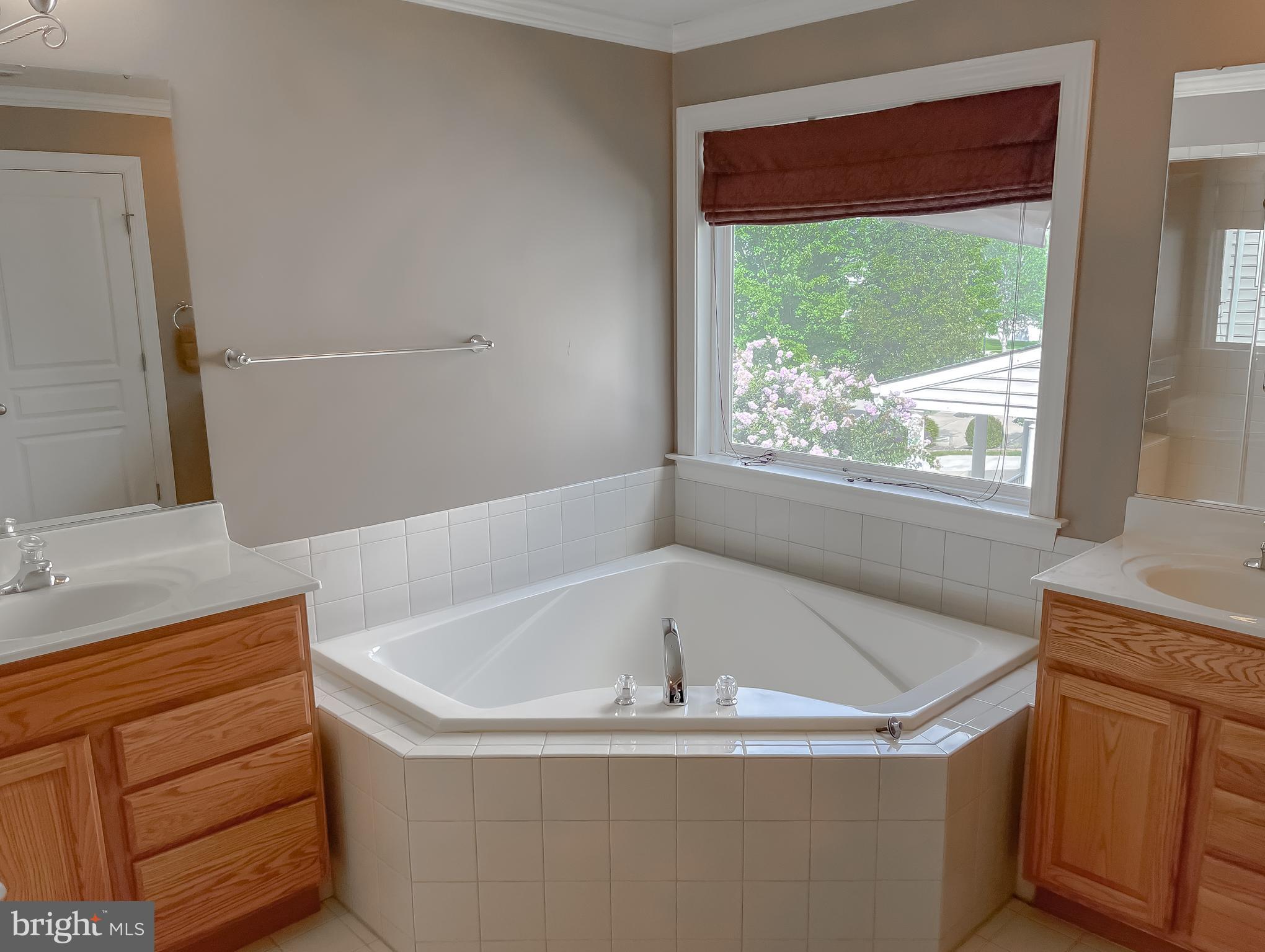 BROAD CREEK - Residential