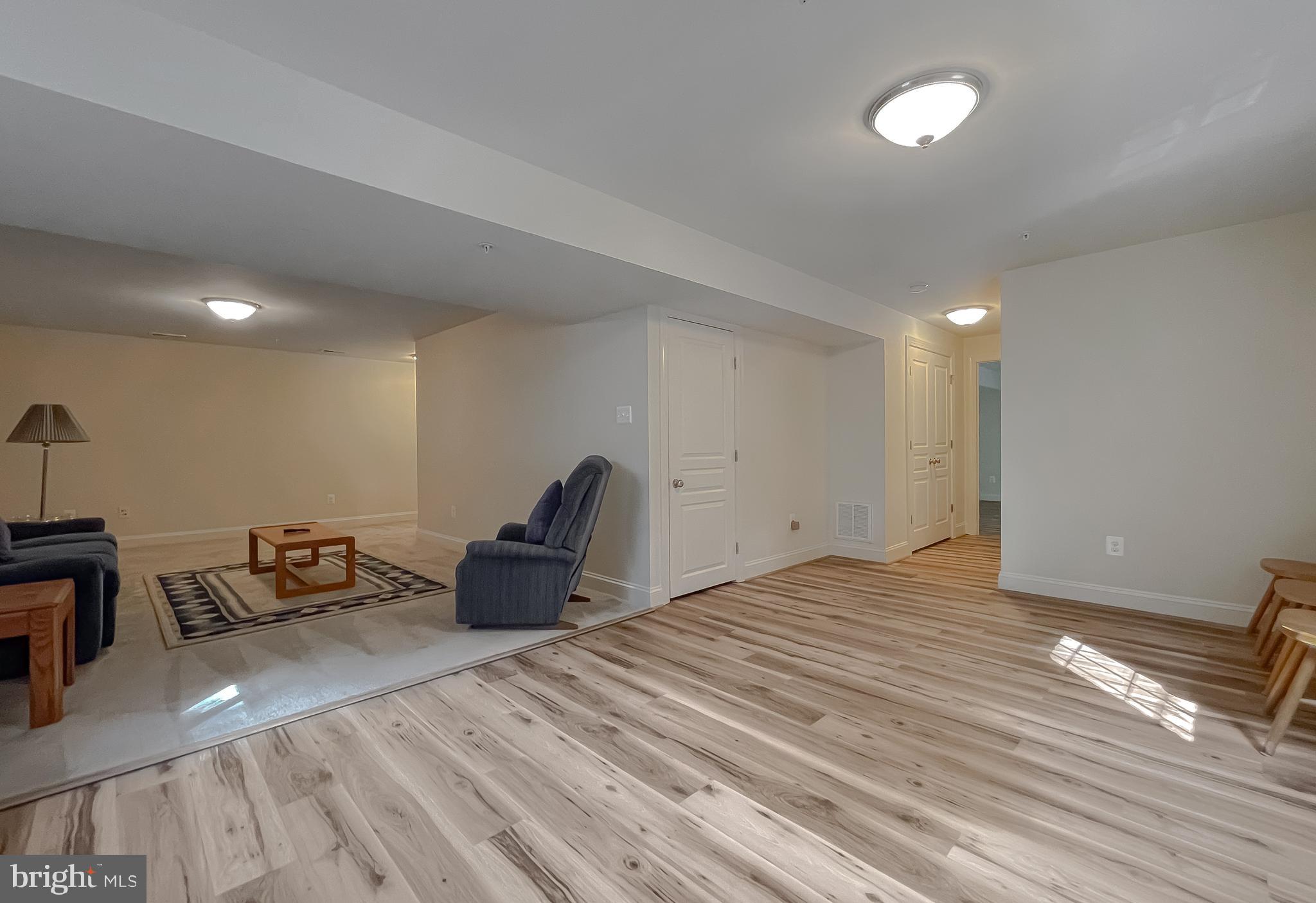 BROAD CREEK - Residential