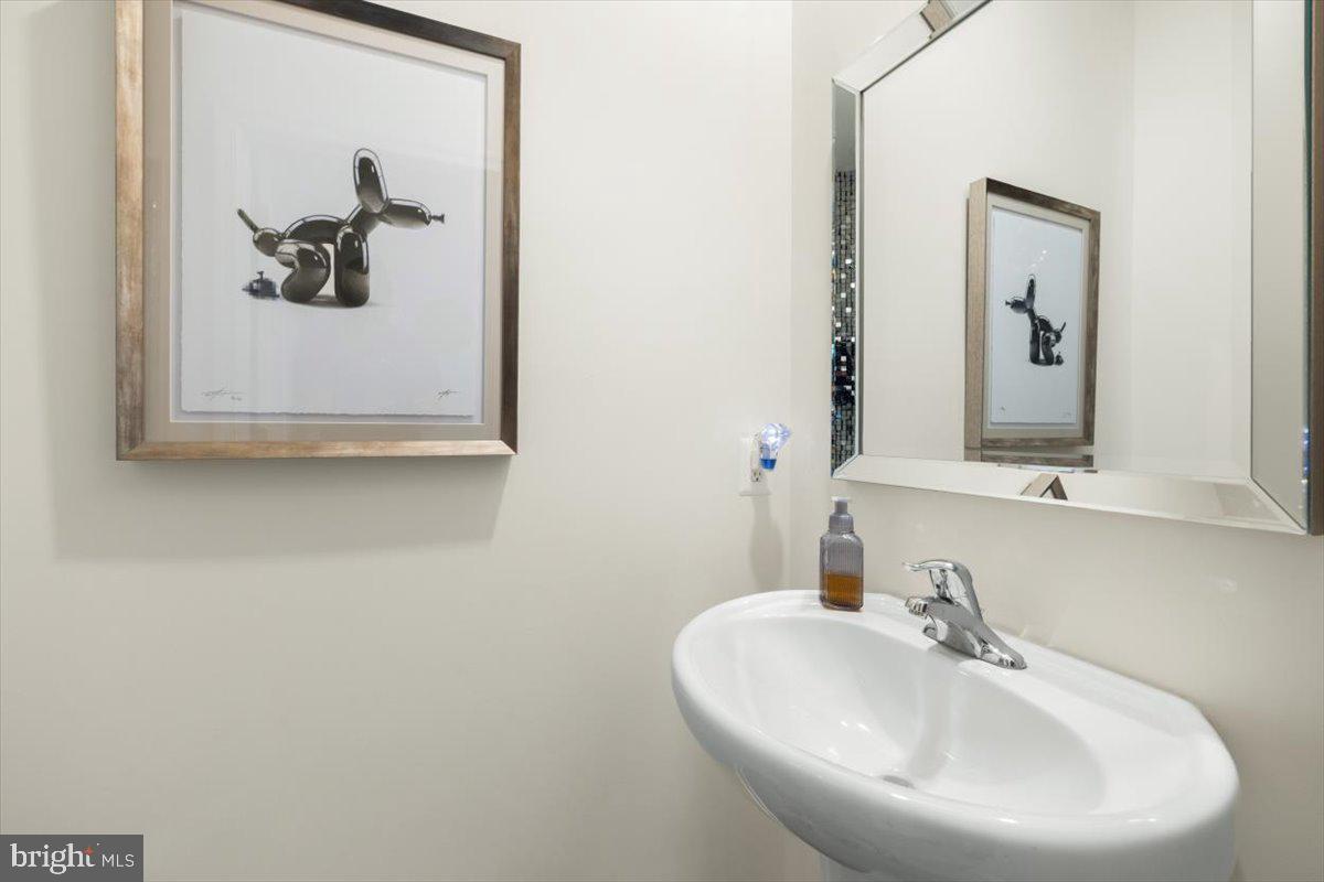 BROOKFIELD - Residential