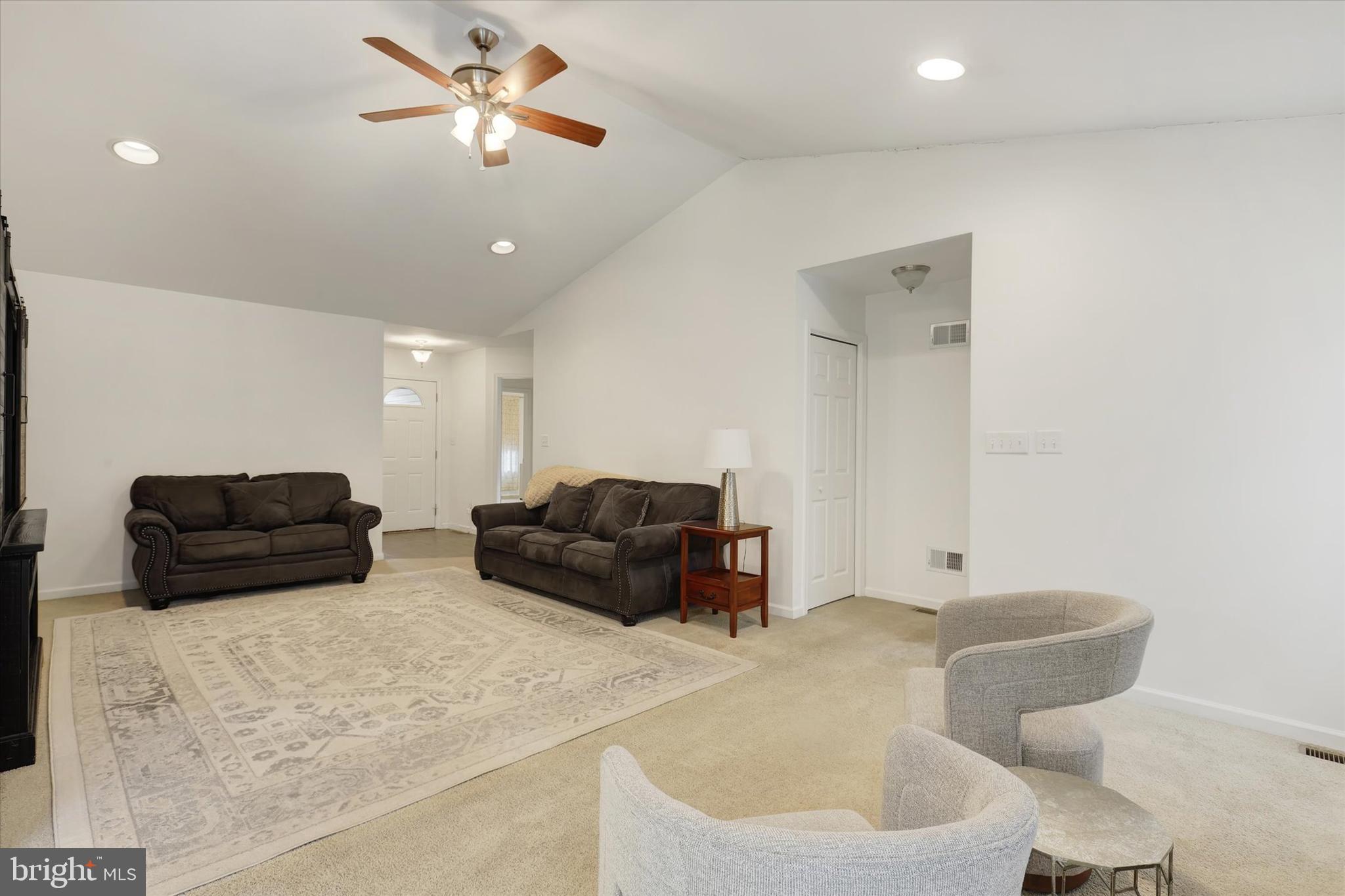 4470 SCOTLAND MAIN STREET