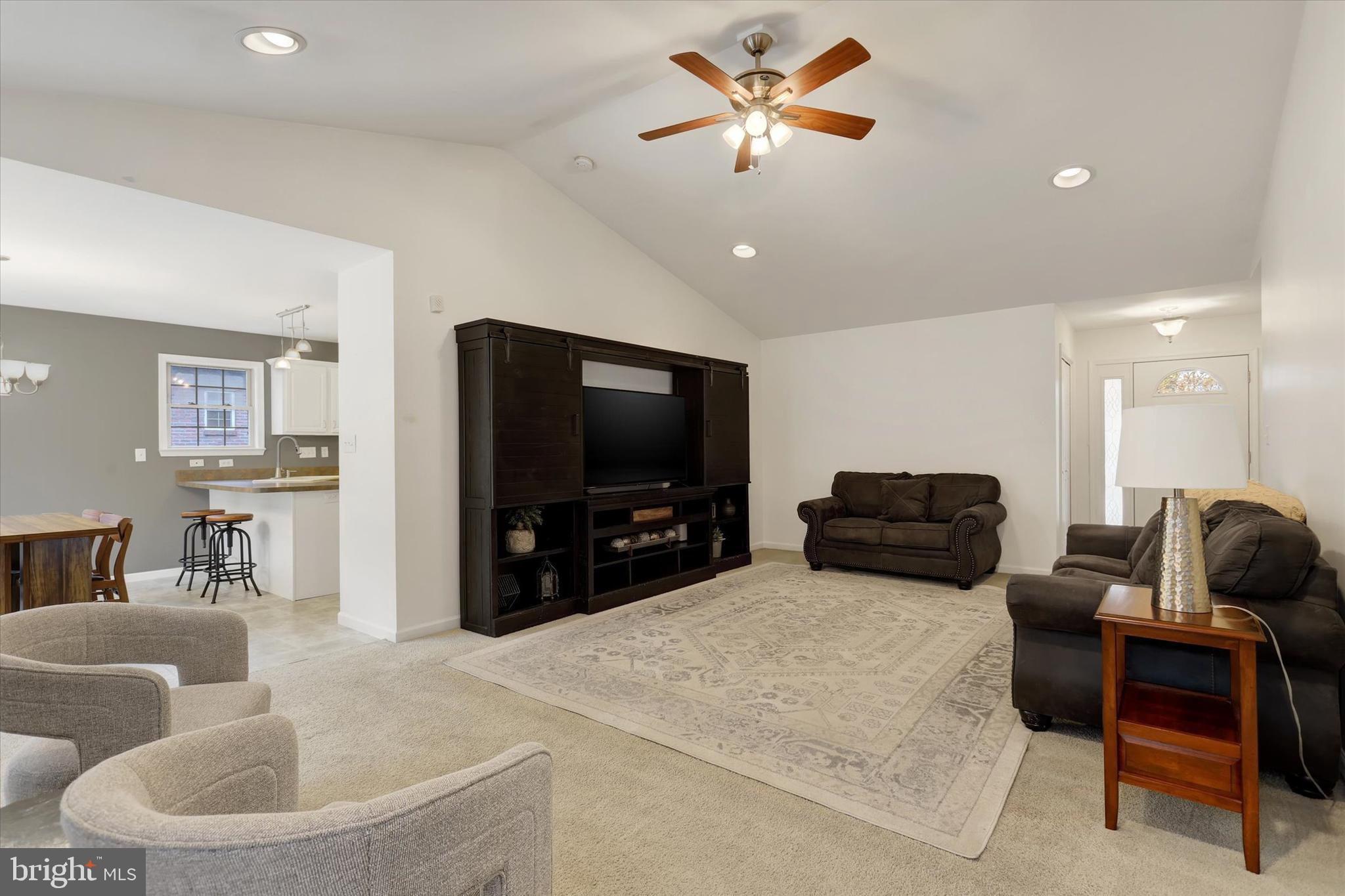 4470 SCOTLAND MAIN STREET