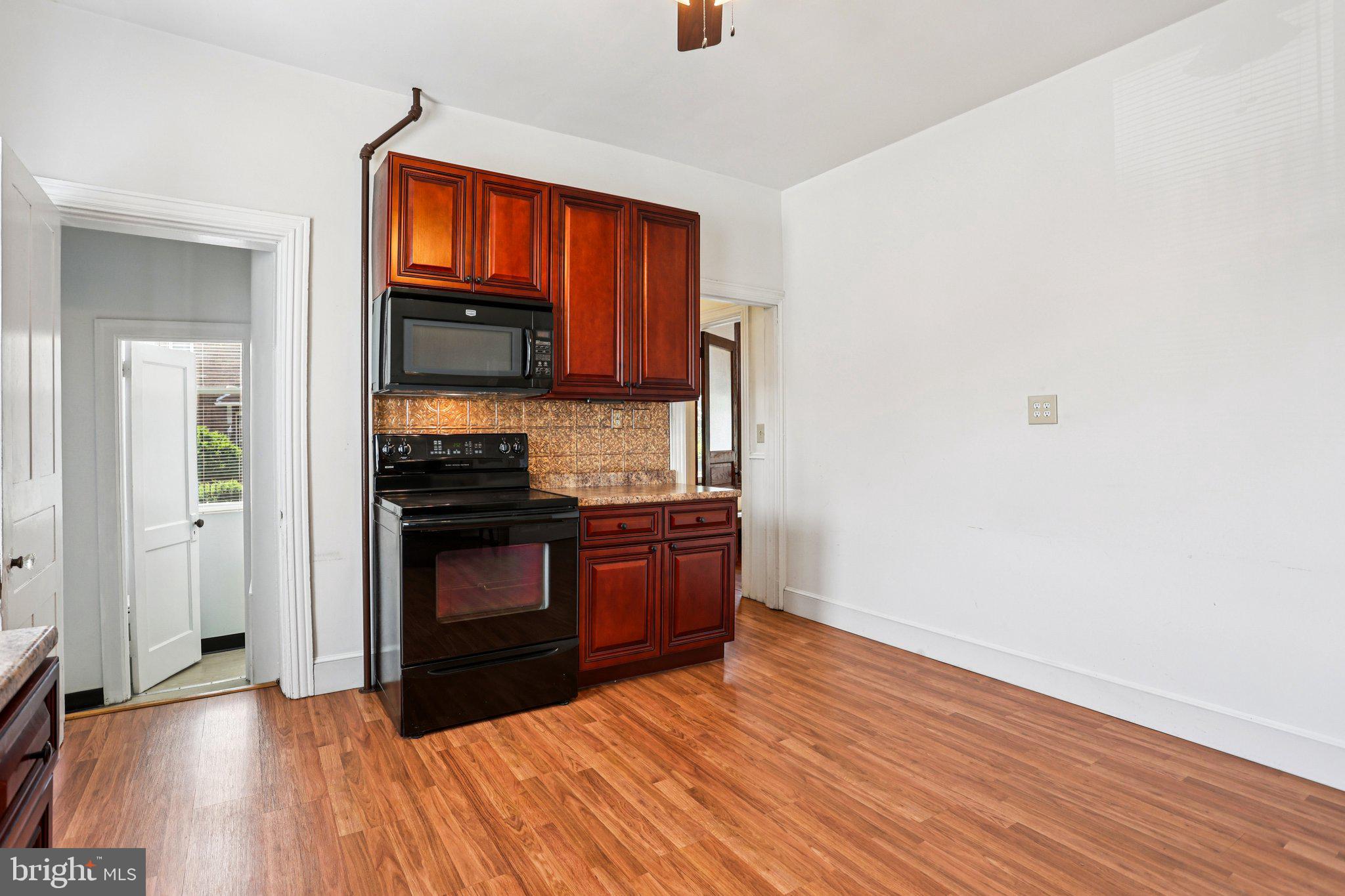 NORTHWOOD - Residential