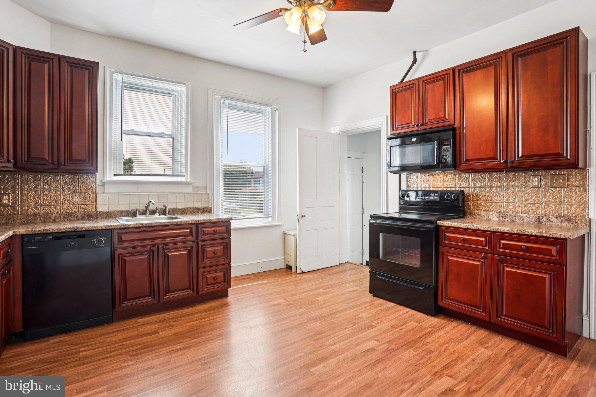 NORTHWOOD - Residential