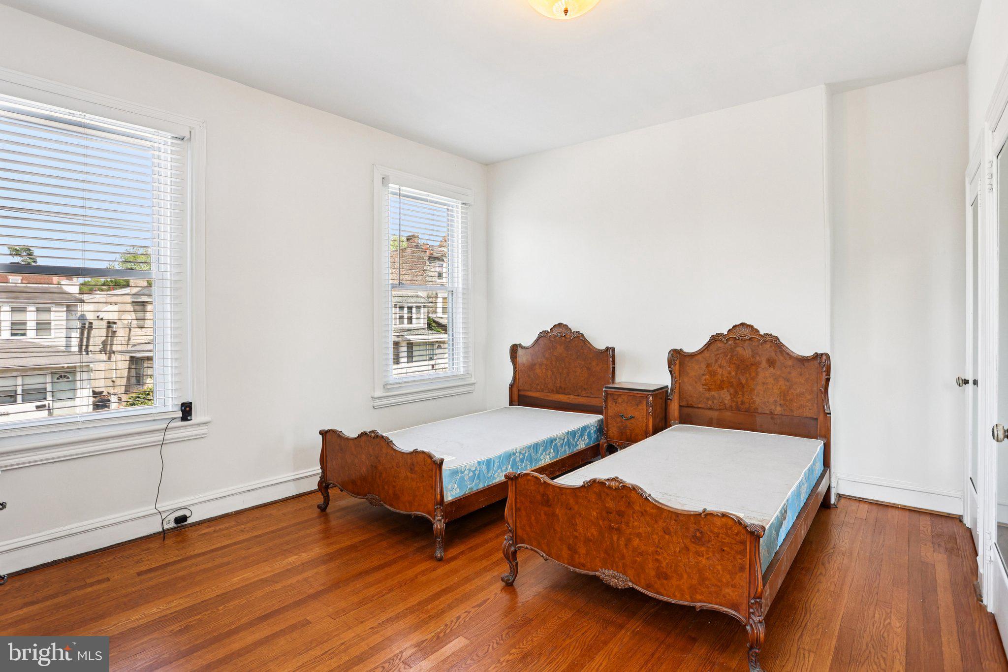 NORTHWOOD - Residential