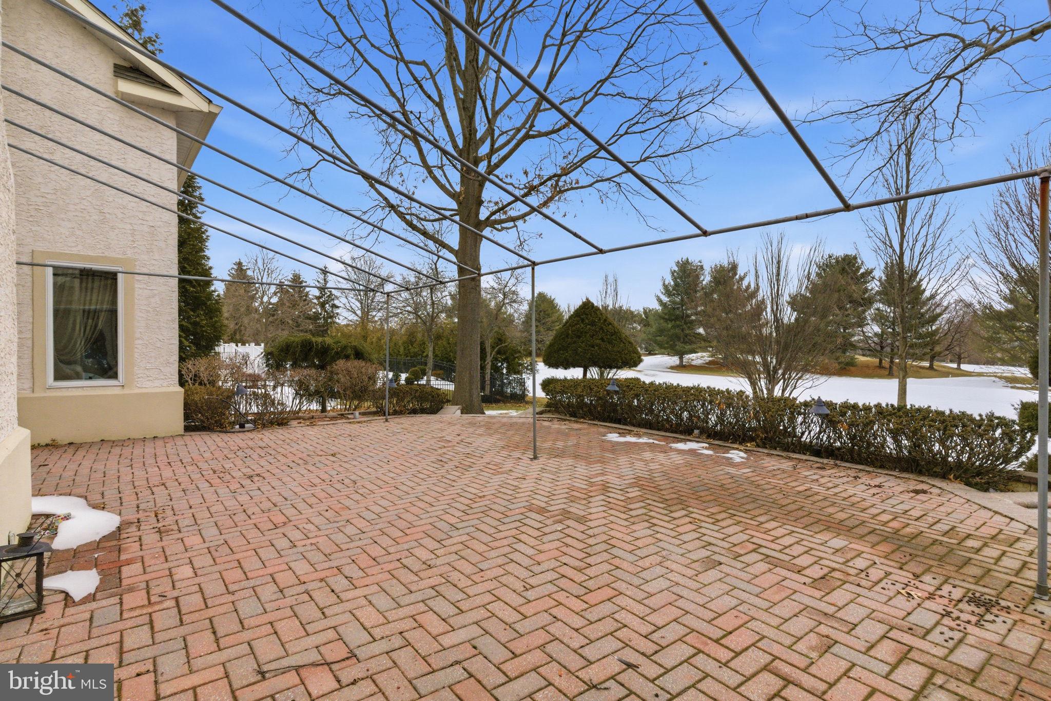 BLUE BELL CC - Residential