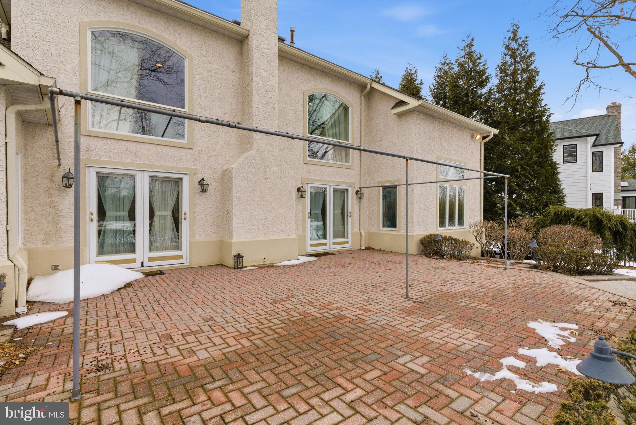 BLUE BELL CC - Residential