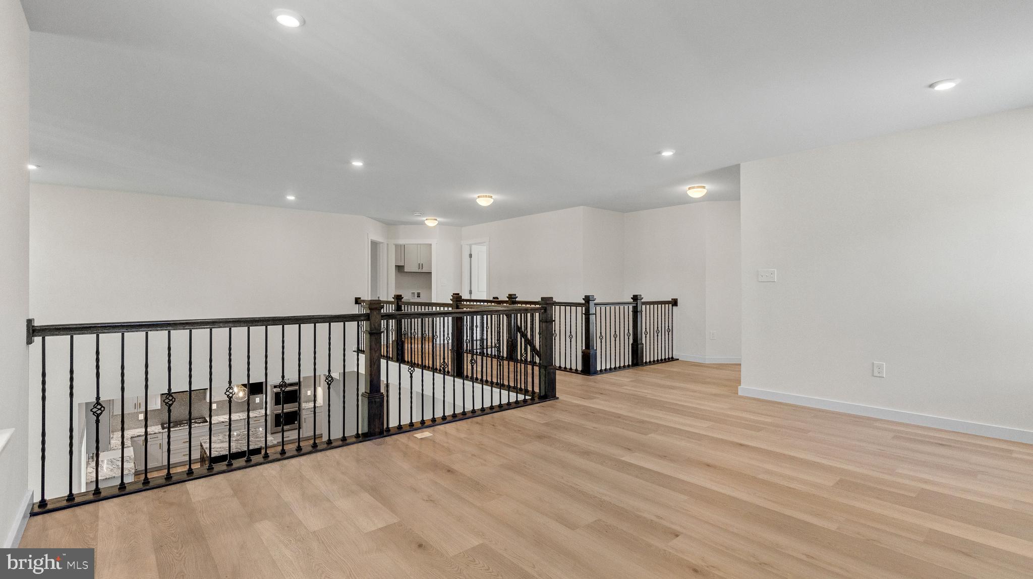 BISHOP WOODS - Residential