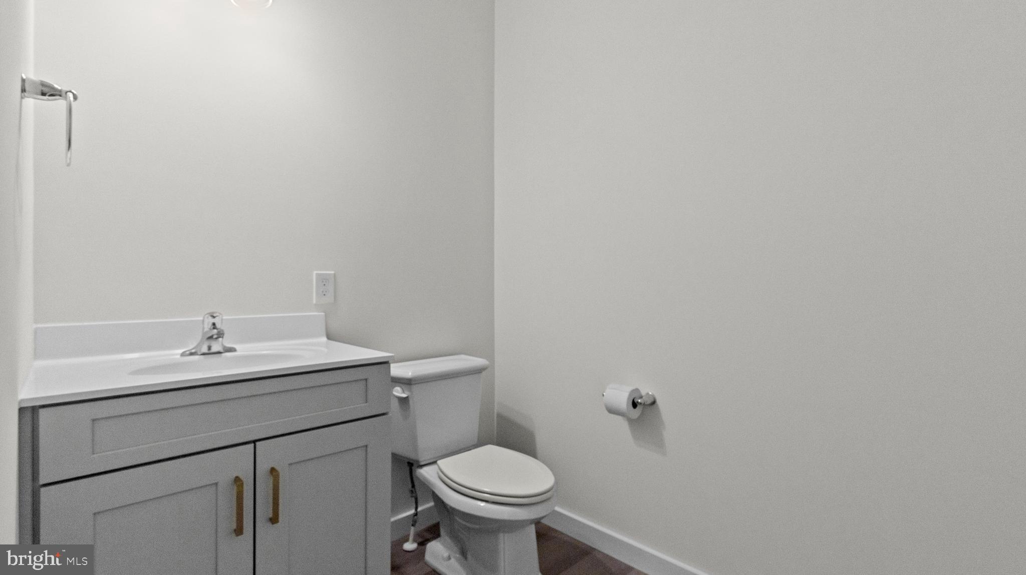 BISHOP WOODS - Residential