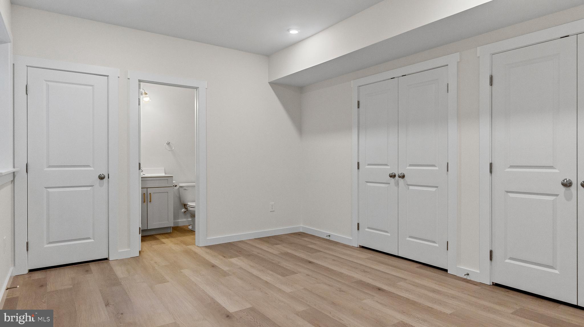 BISHOP WOODS - Residential