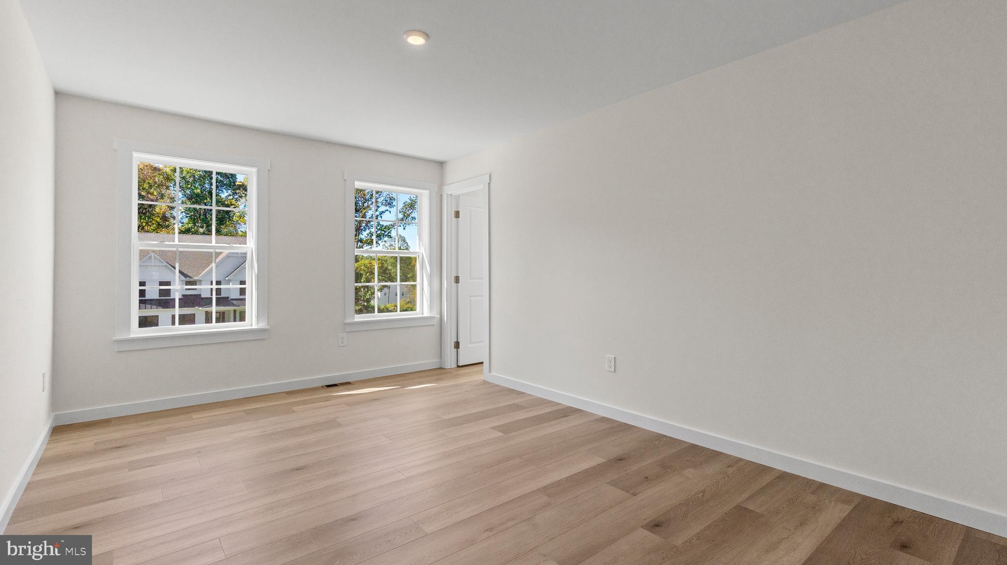 BISHOP WOODS - Residential