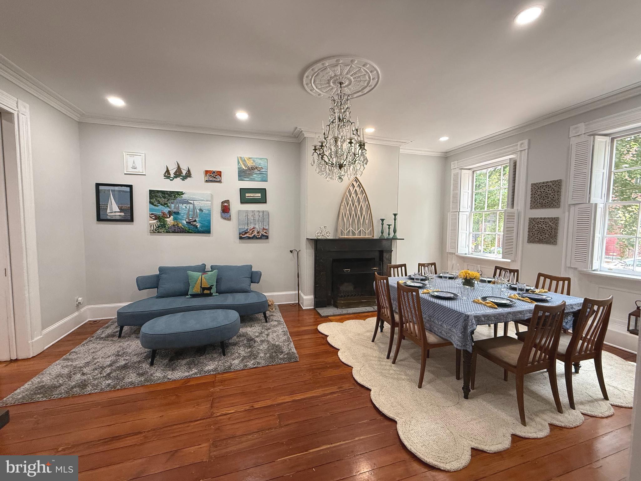 SOCIETY HILL - Residential