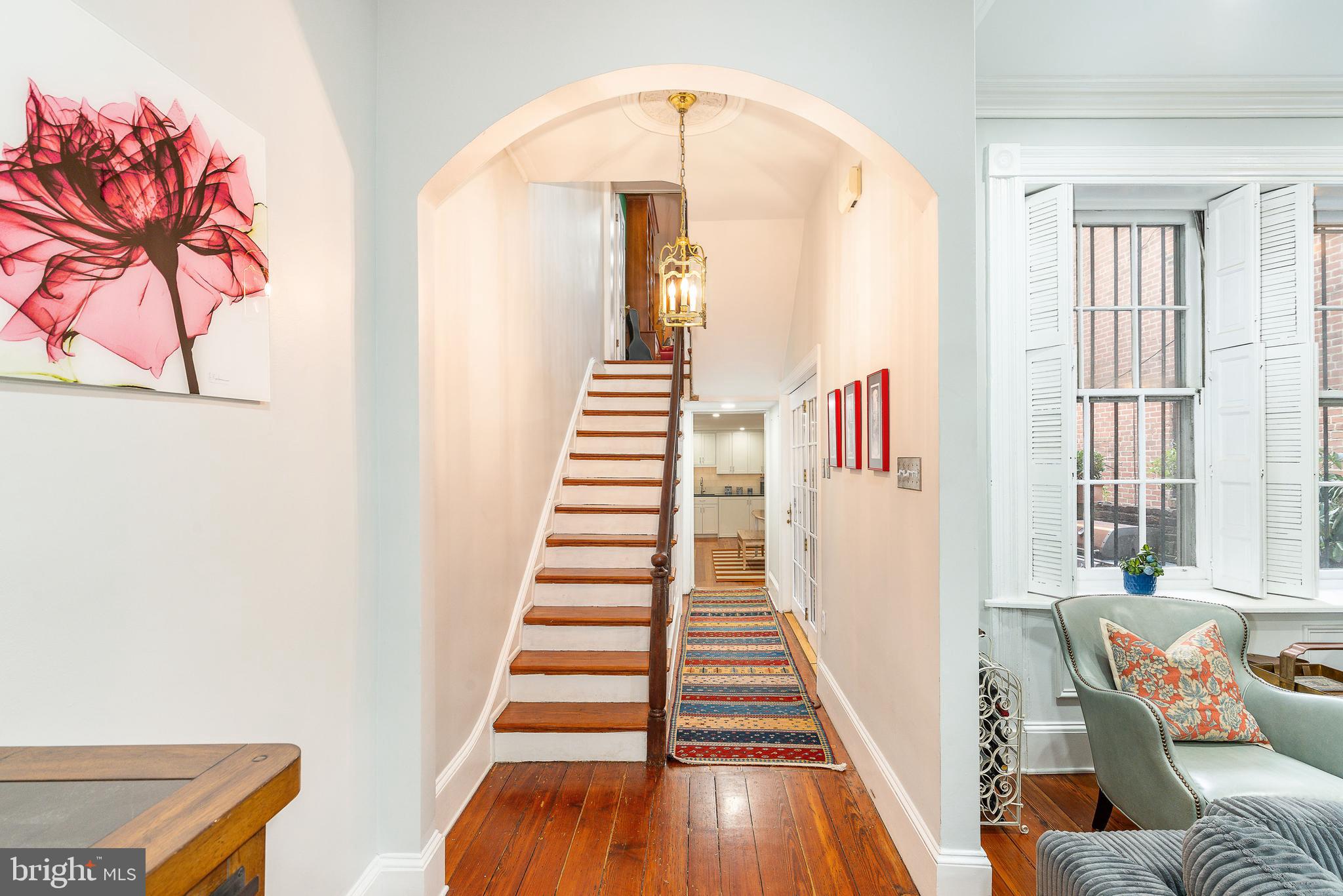 SOCIETY HILL - Residential