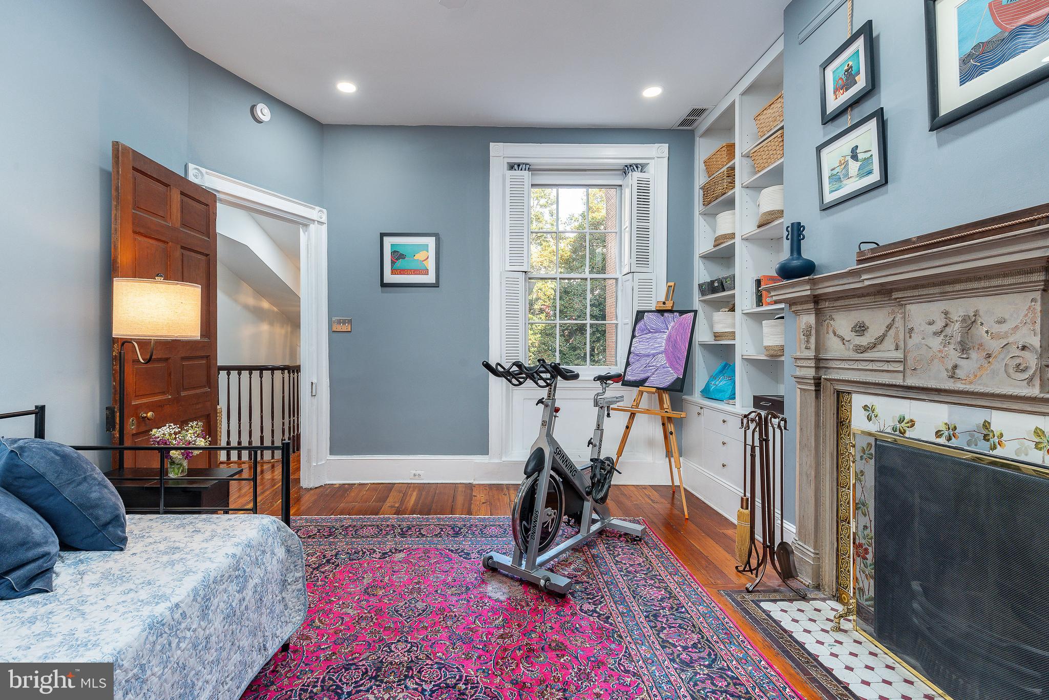 SOCIETY HILL - Residential