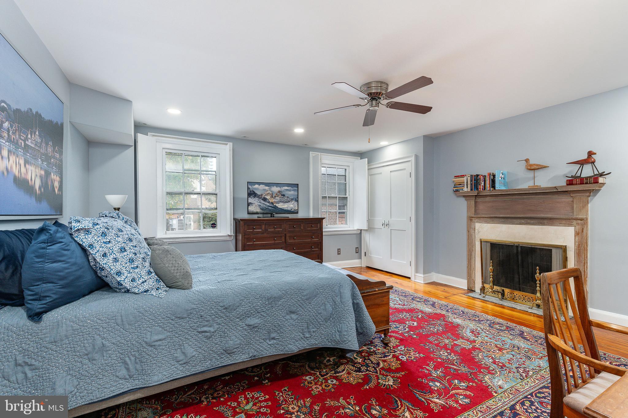 SOCIETY HILL - Residential