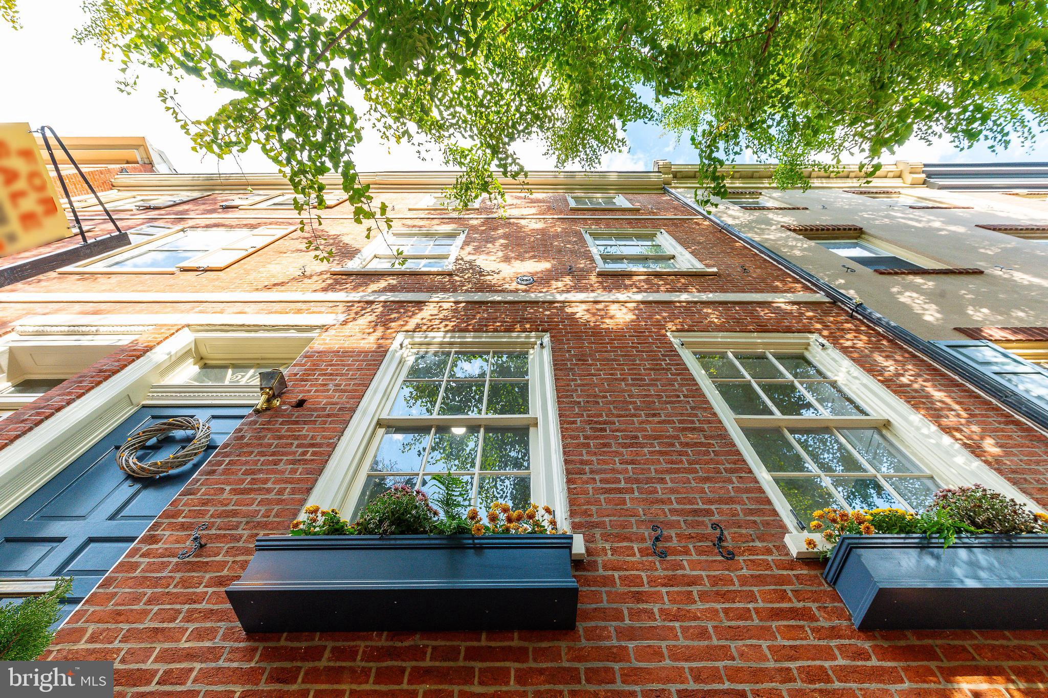 SOCIETY HILL - Residential