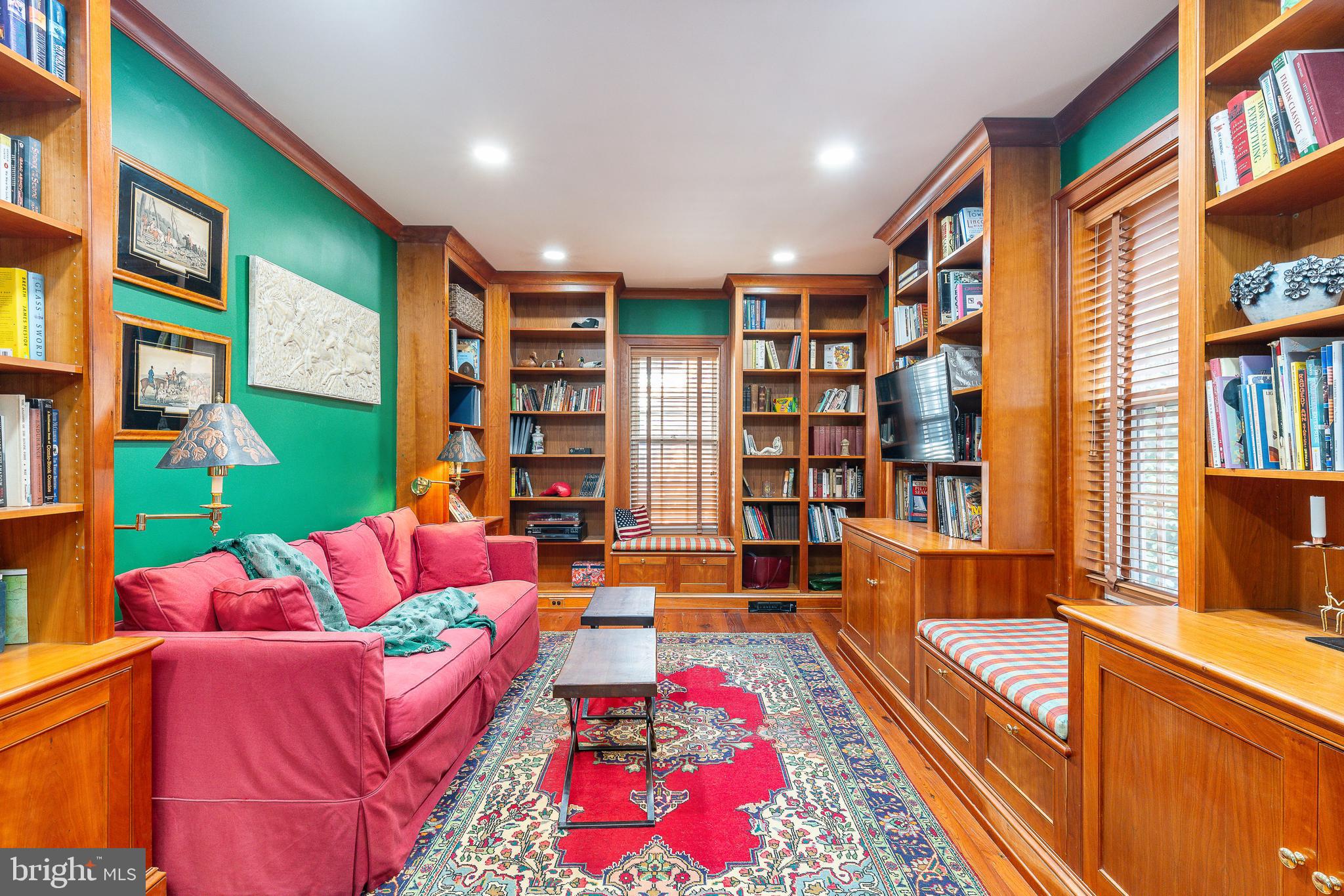 SOCIETY HILL - Residential