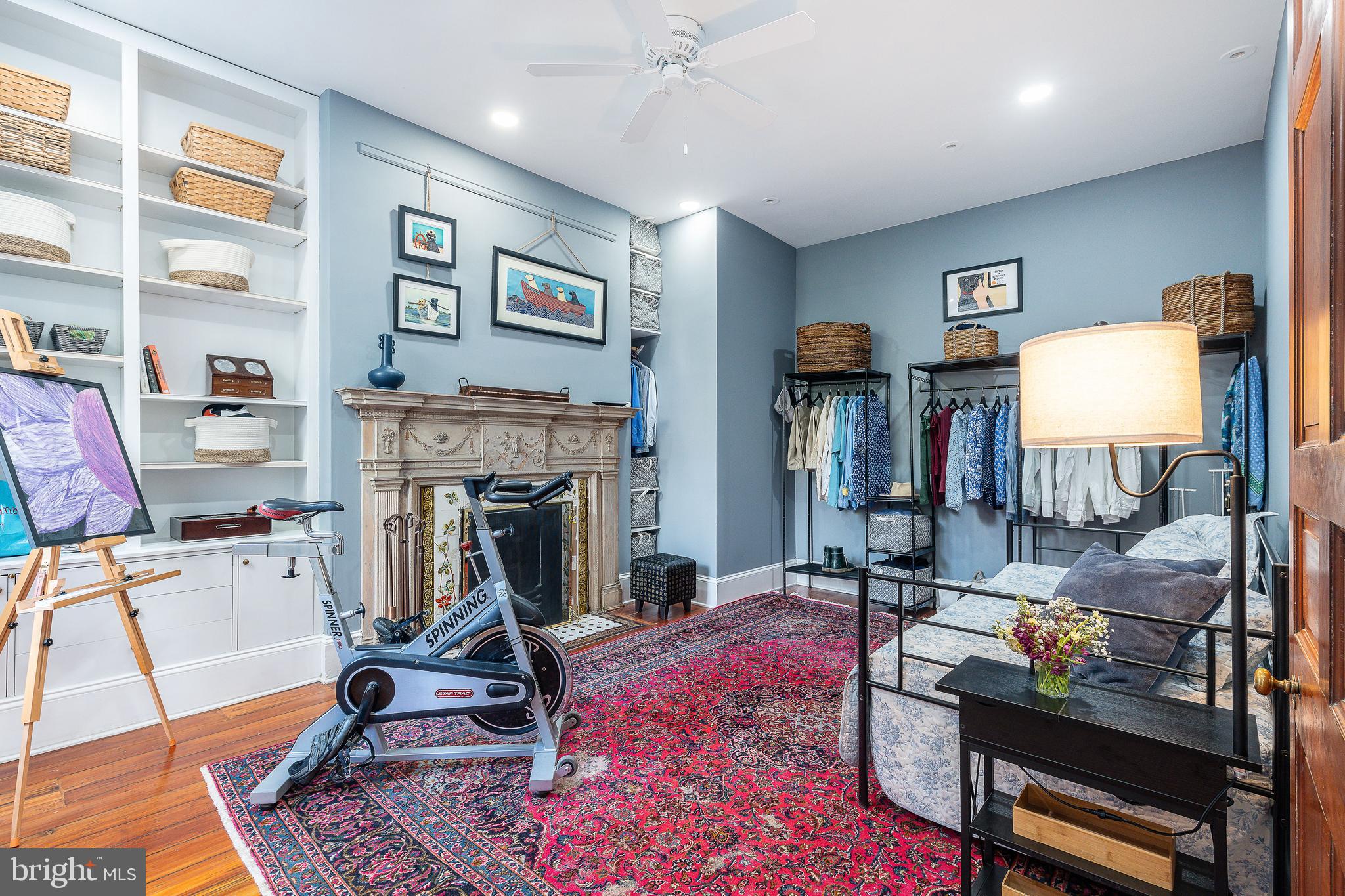 SOCIETY HILL - Residential