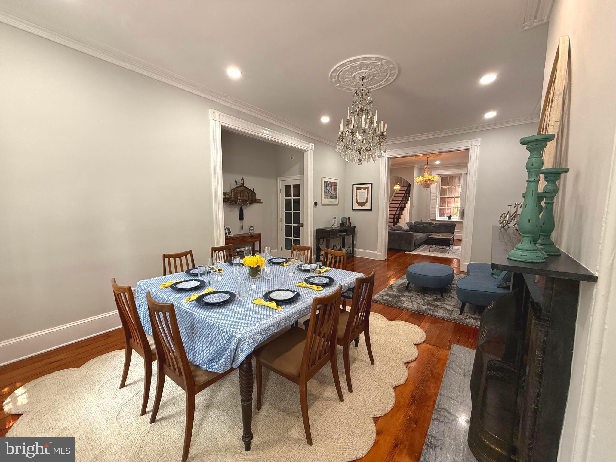 SOCIETY HILL - Residential