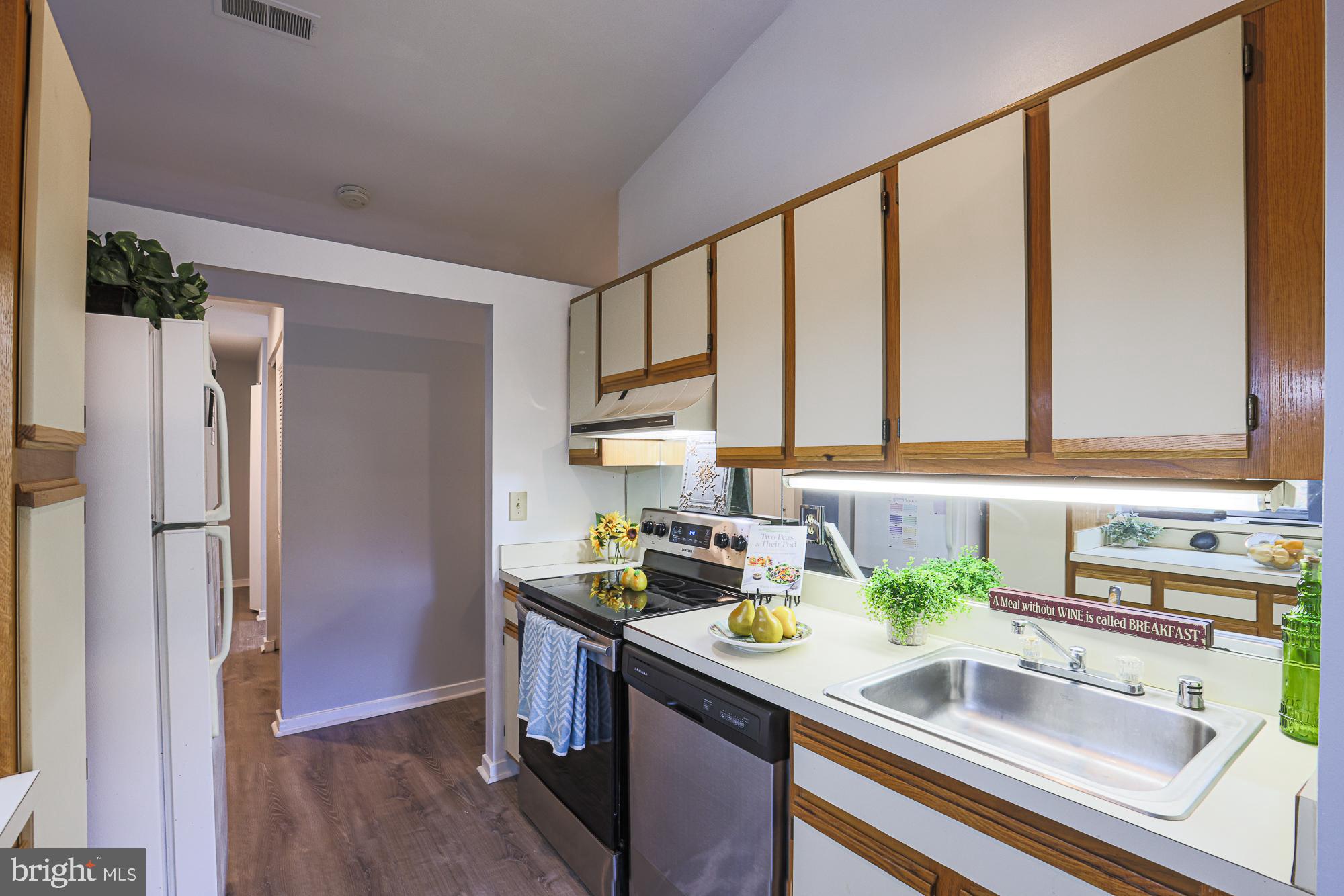 BEDFORD COMMONS - Residential