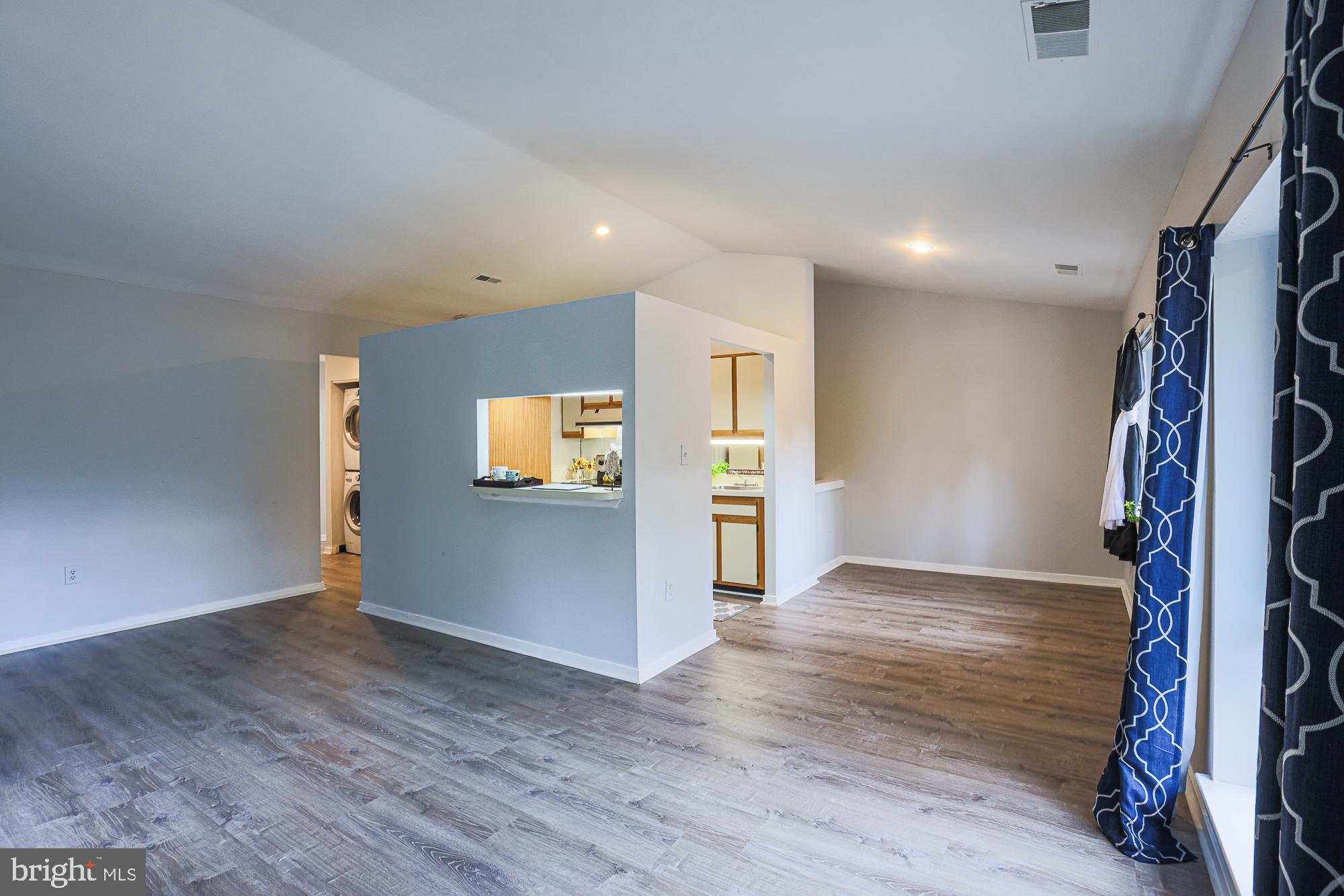 BEDFORD COMMONS - Residential