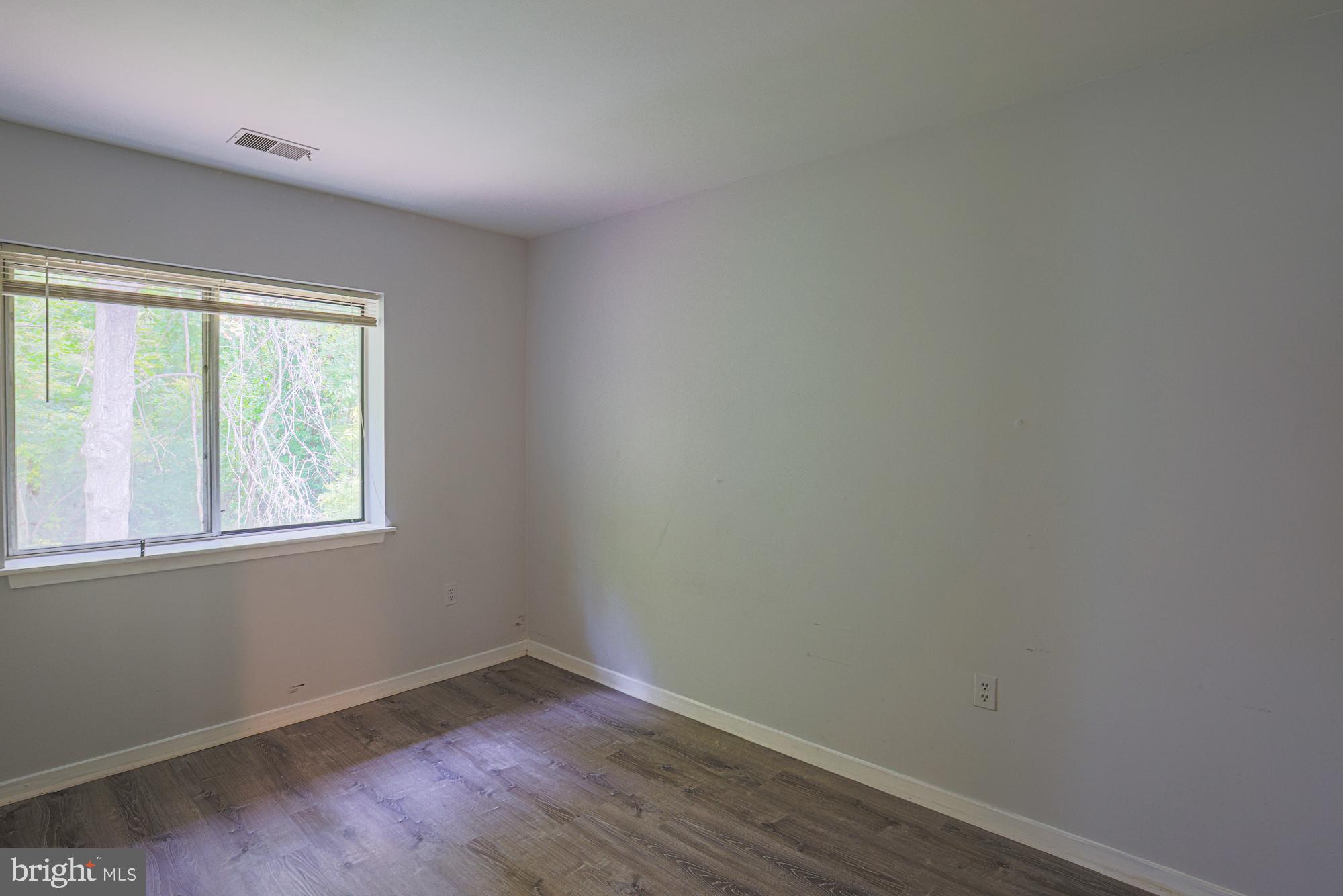 BEDFORD COMMONS - Residential