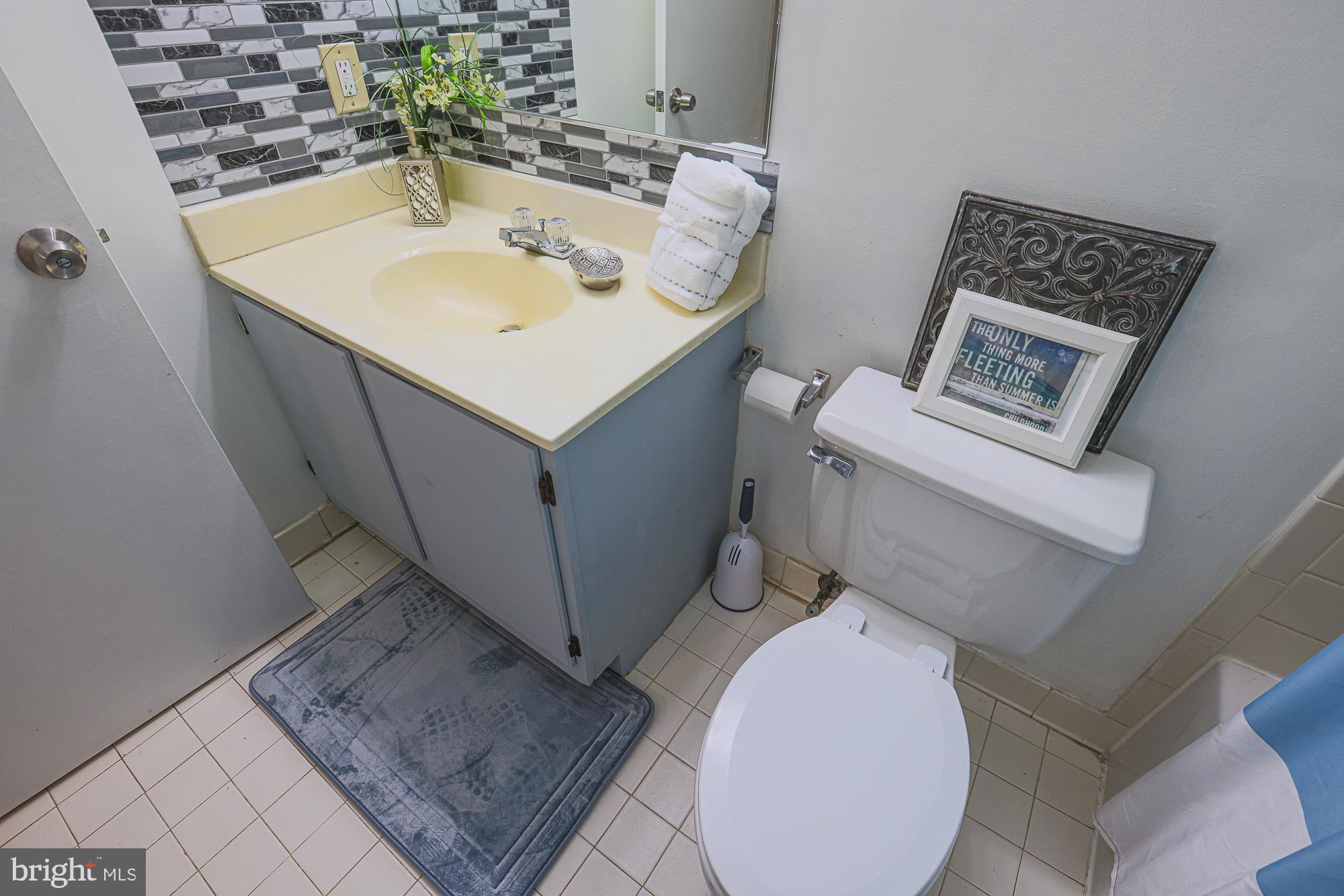 BEDFORD COMMONS - Residential