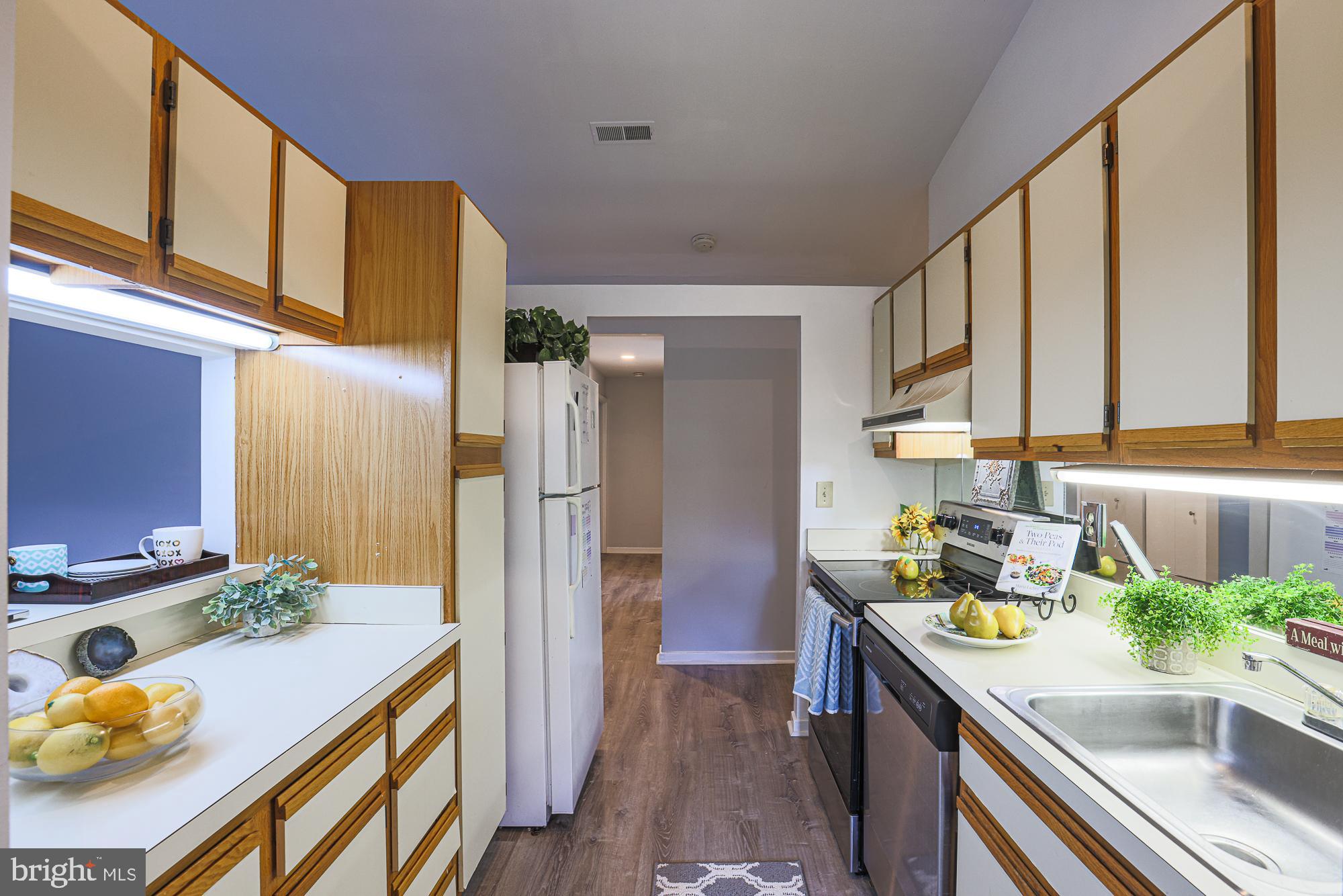 BEDFORD COMMONS - Residential