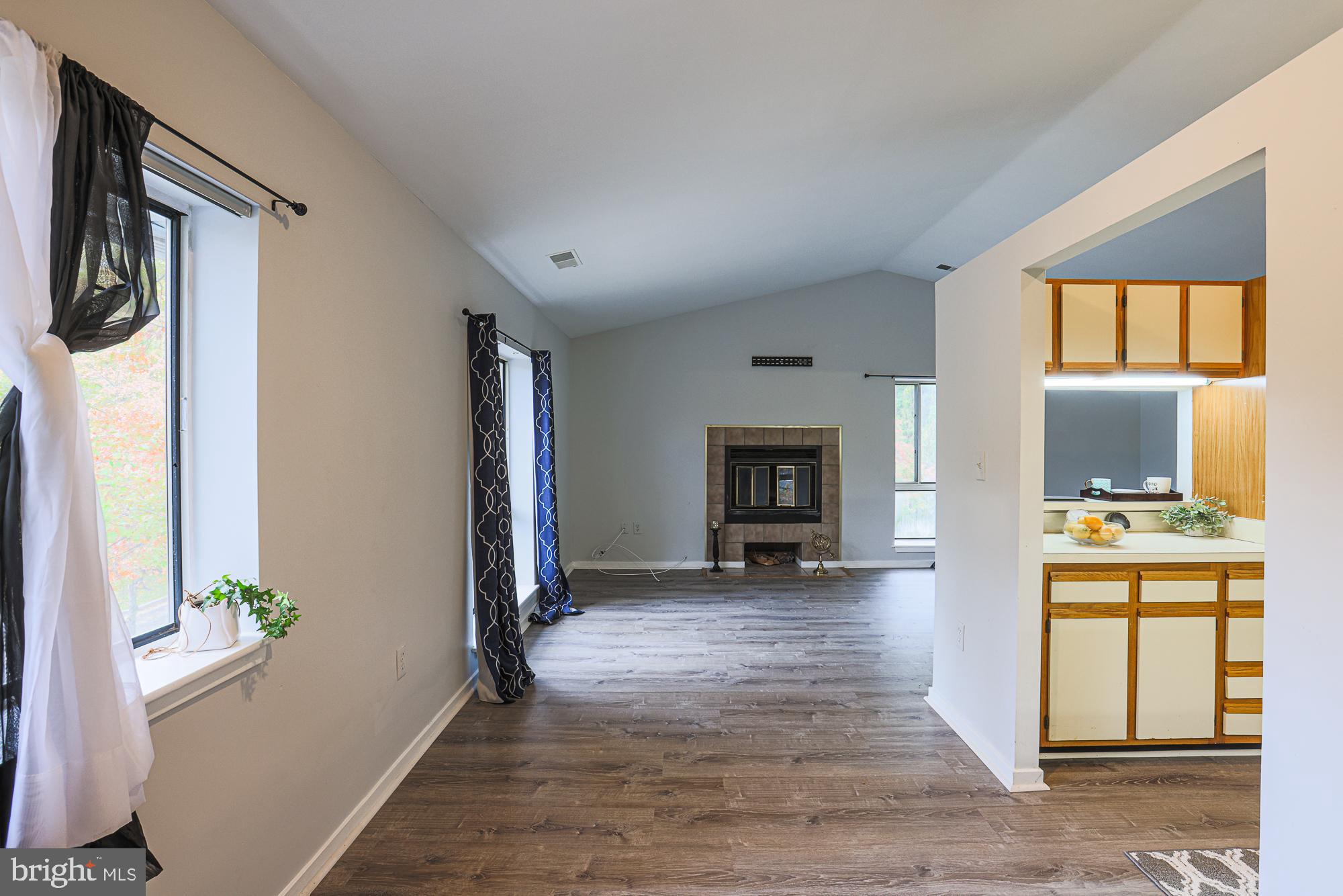 BEDFORD COMMONS - Residential