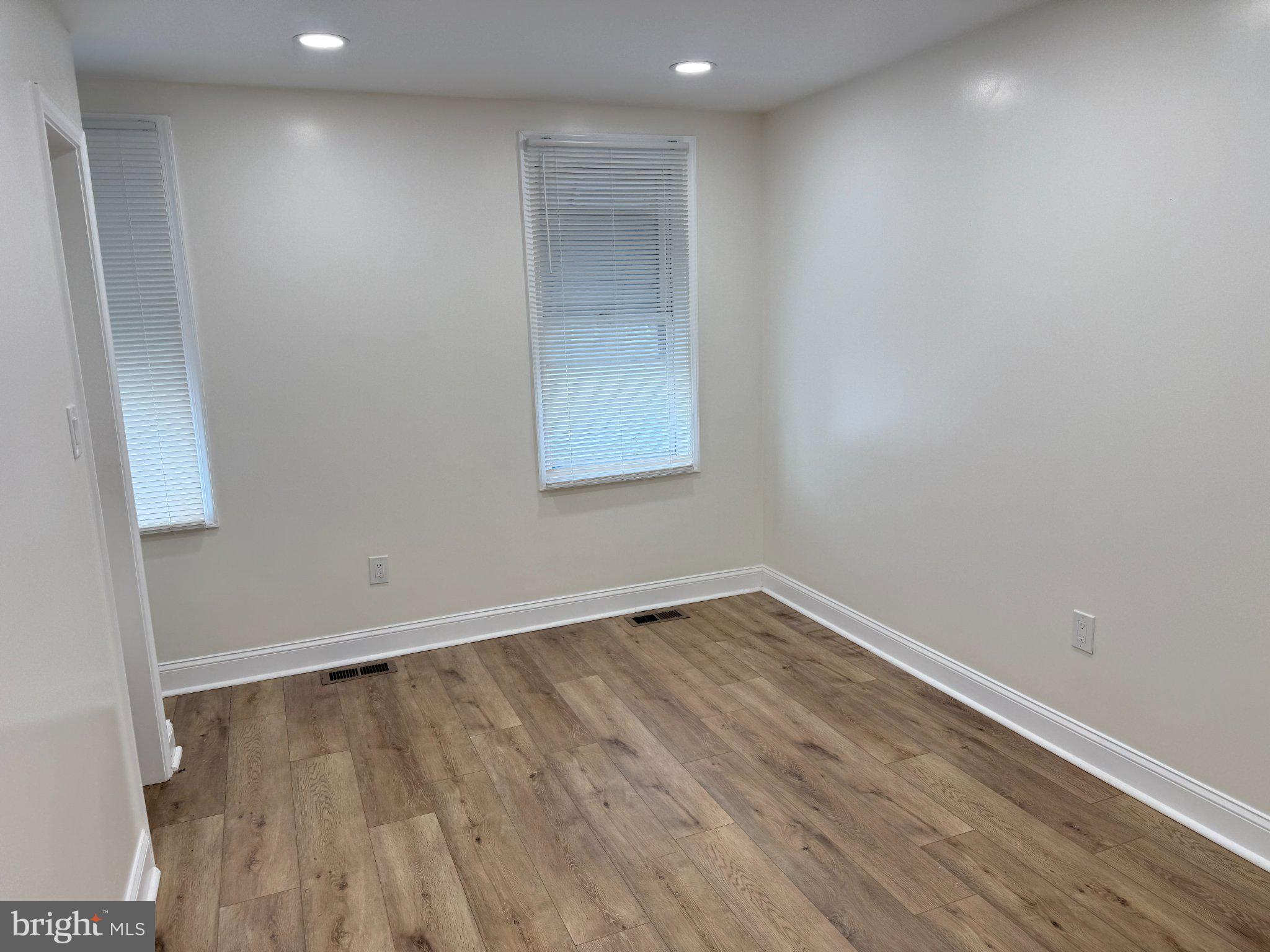 BIDDLE STREET - Residential