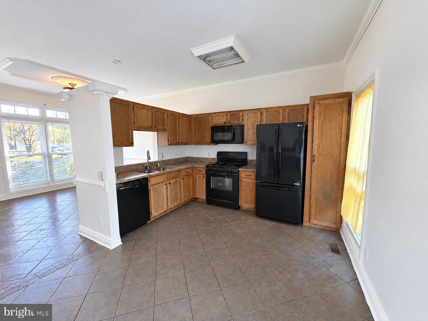 5809 CASCADE DRIVE